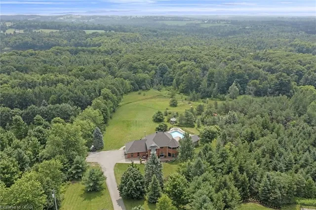9343 Wellington Rd 22, Erin 2