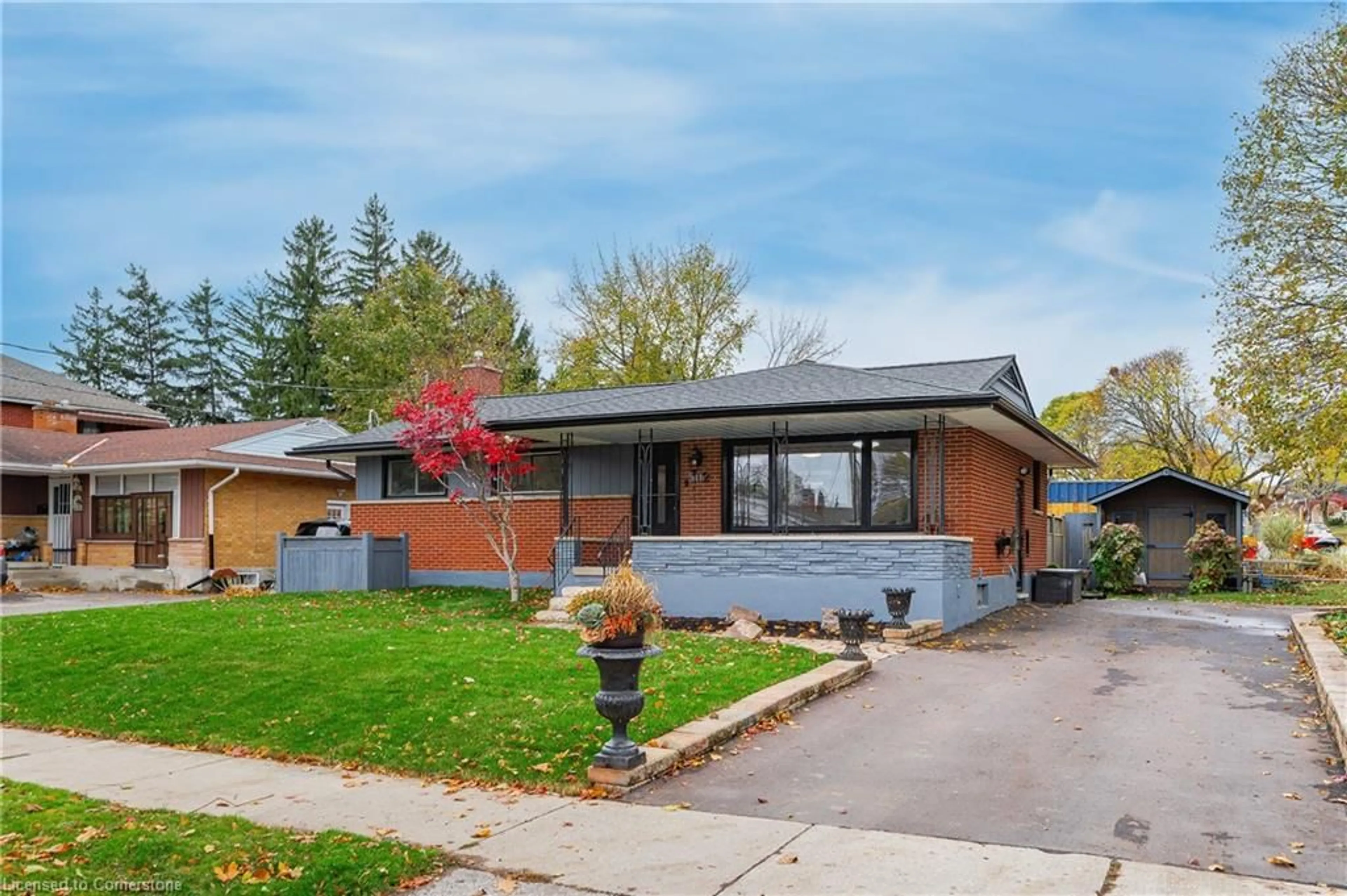 Frontside or backside of a home, cottage for 502 Manchester Rd, Kitchener Ontario N2B 1A6