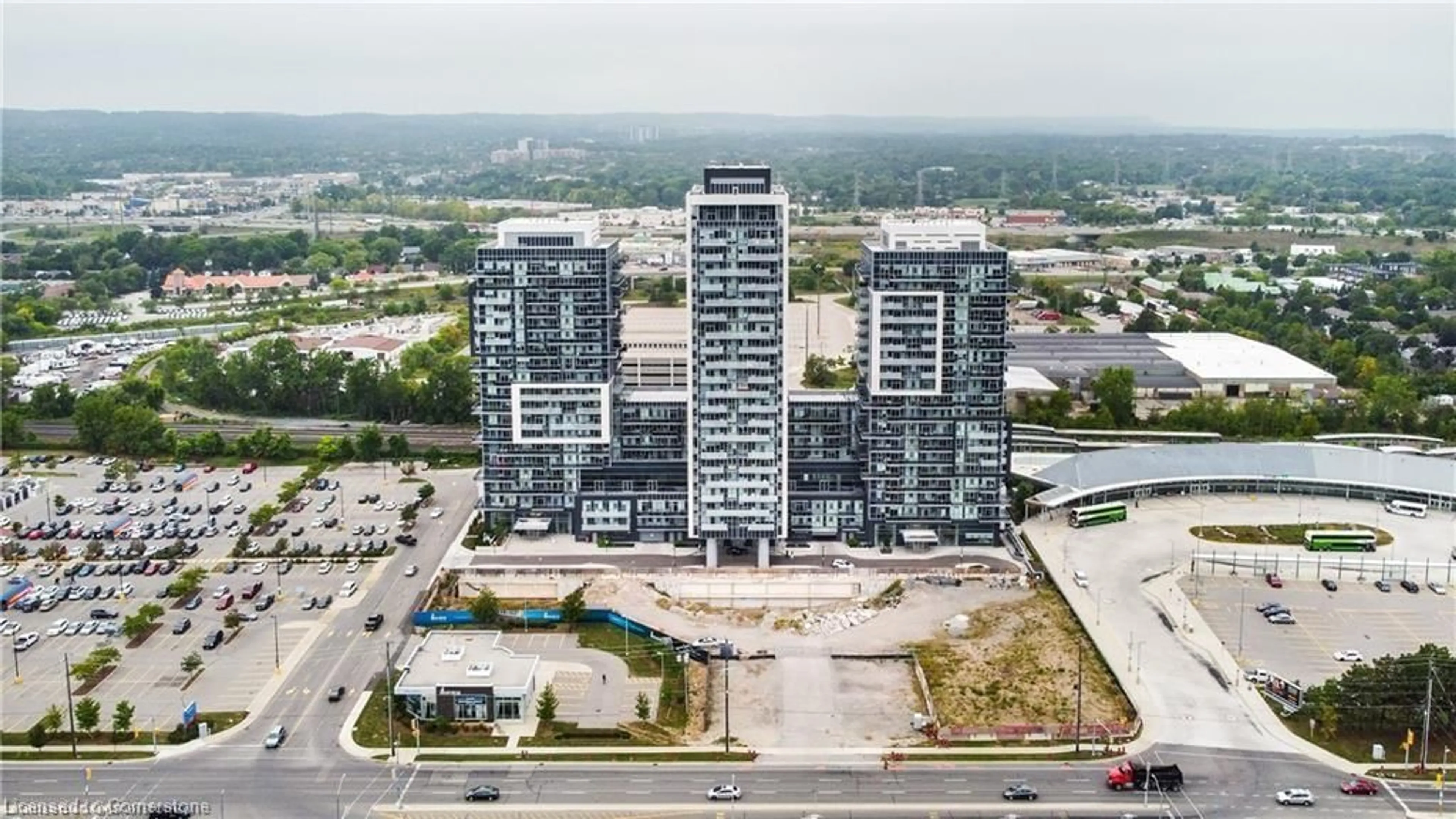 A pic from exterior of the house or condo, the view of city buildings for 2087 Fairview St #1808, Burlington Ontario L7R 0E5