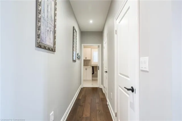 Additional property image - 8 Cesar Pl