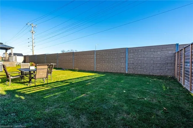 Additional property image - 8 Cesar Pl