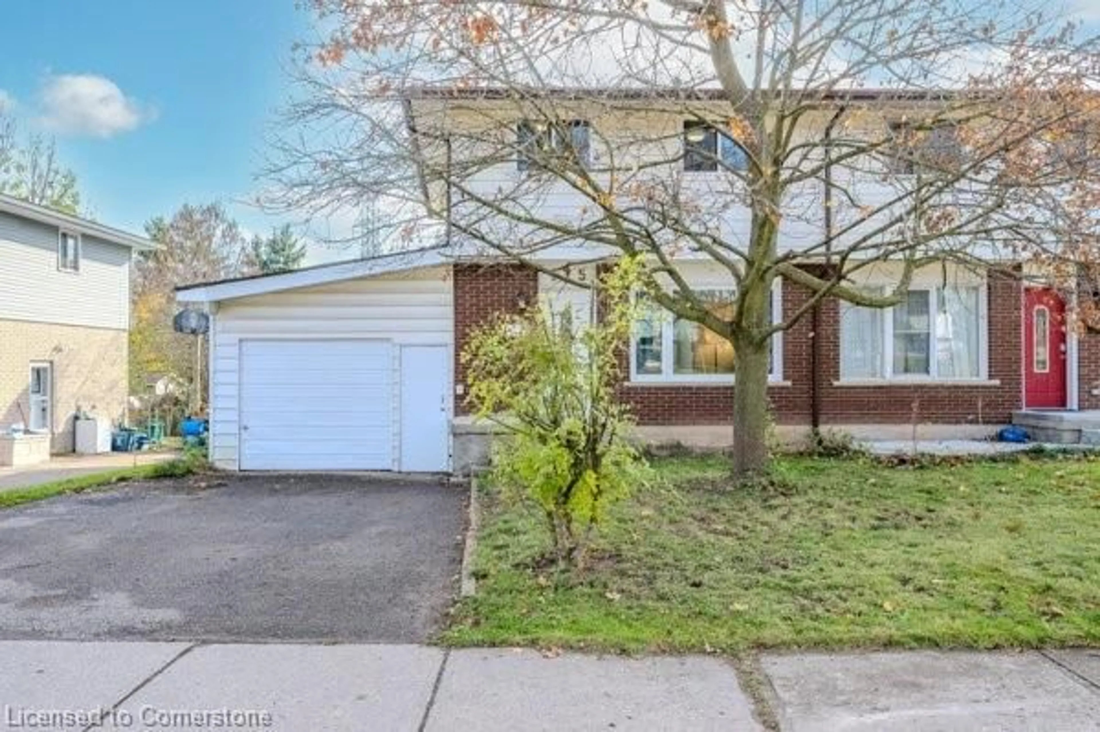 A pic from exterior of the house or condo, the street view for 175 Cedarbrae Ave, Waterloo Ontario N2L 4S1