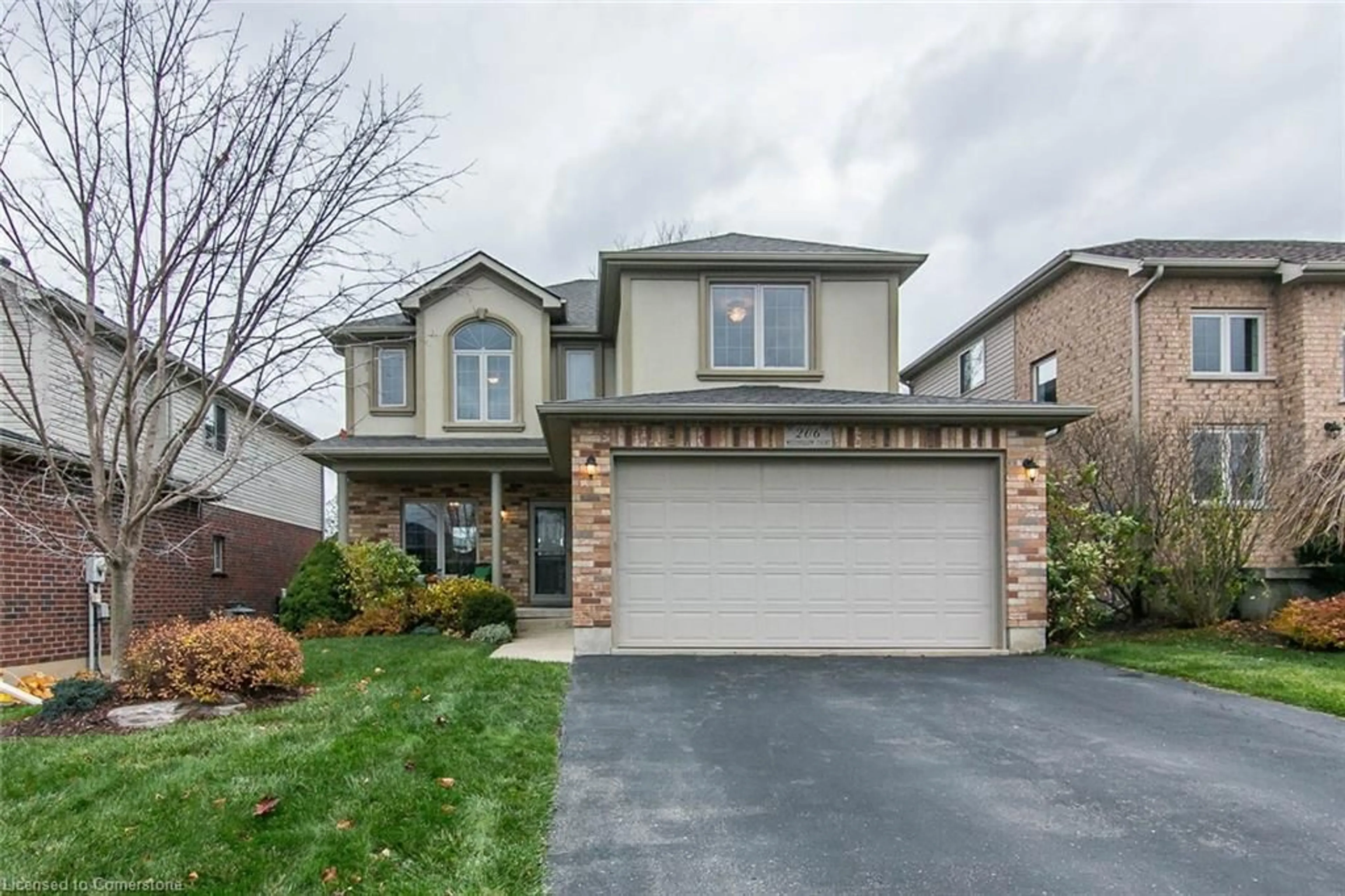 Frontside or backside of a home, cottage for 206 Westhollow Crt, Waterloo Ontario N2T 3A1