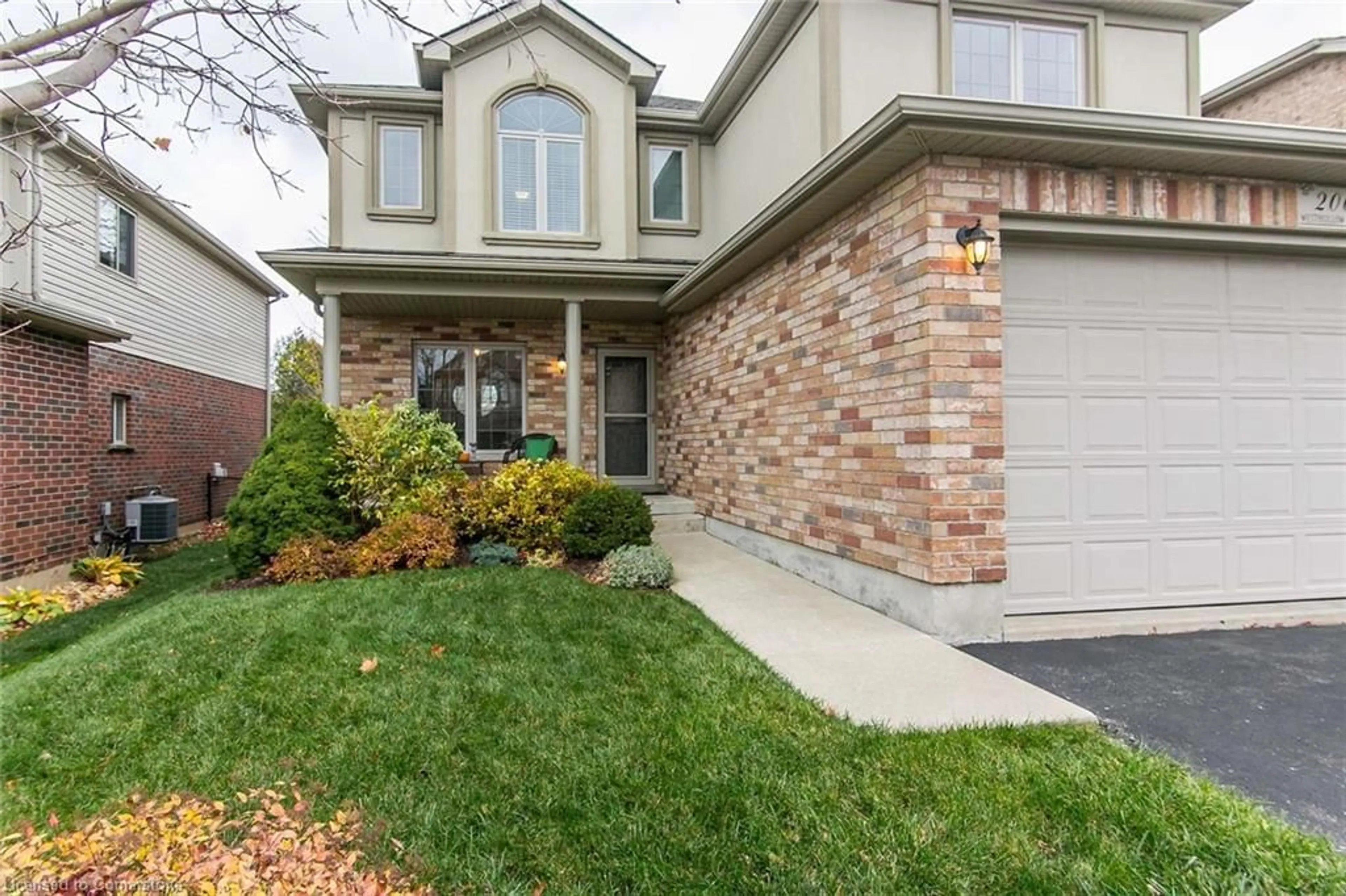 Home with brick exterior material for 206 Westhollow Crt, Waterloo Ontario N2T 3A1