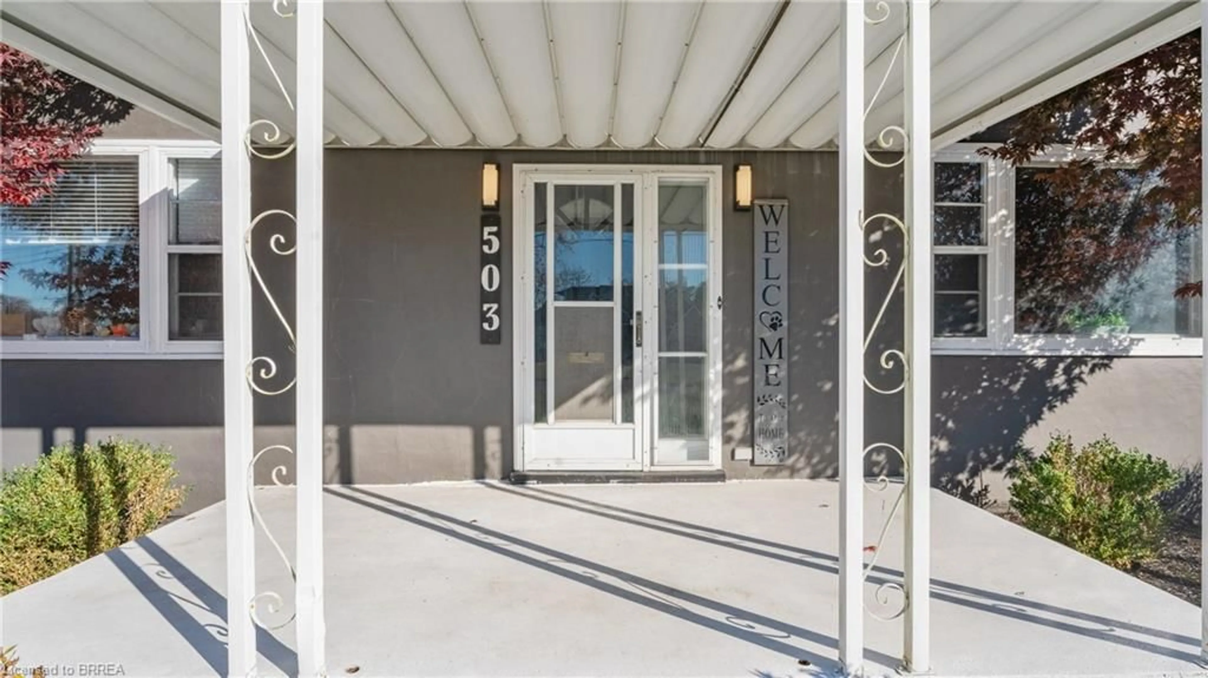 Indoor foyer, cement floor for 503 Norfolk St, Simcoe Ontario N3Y 2X6