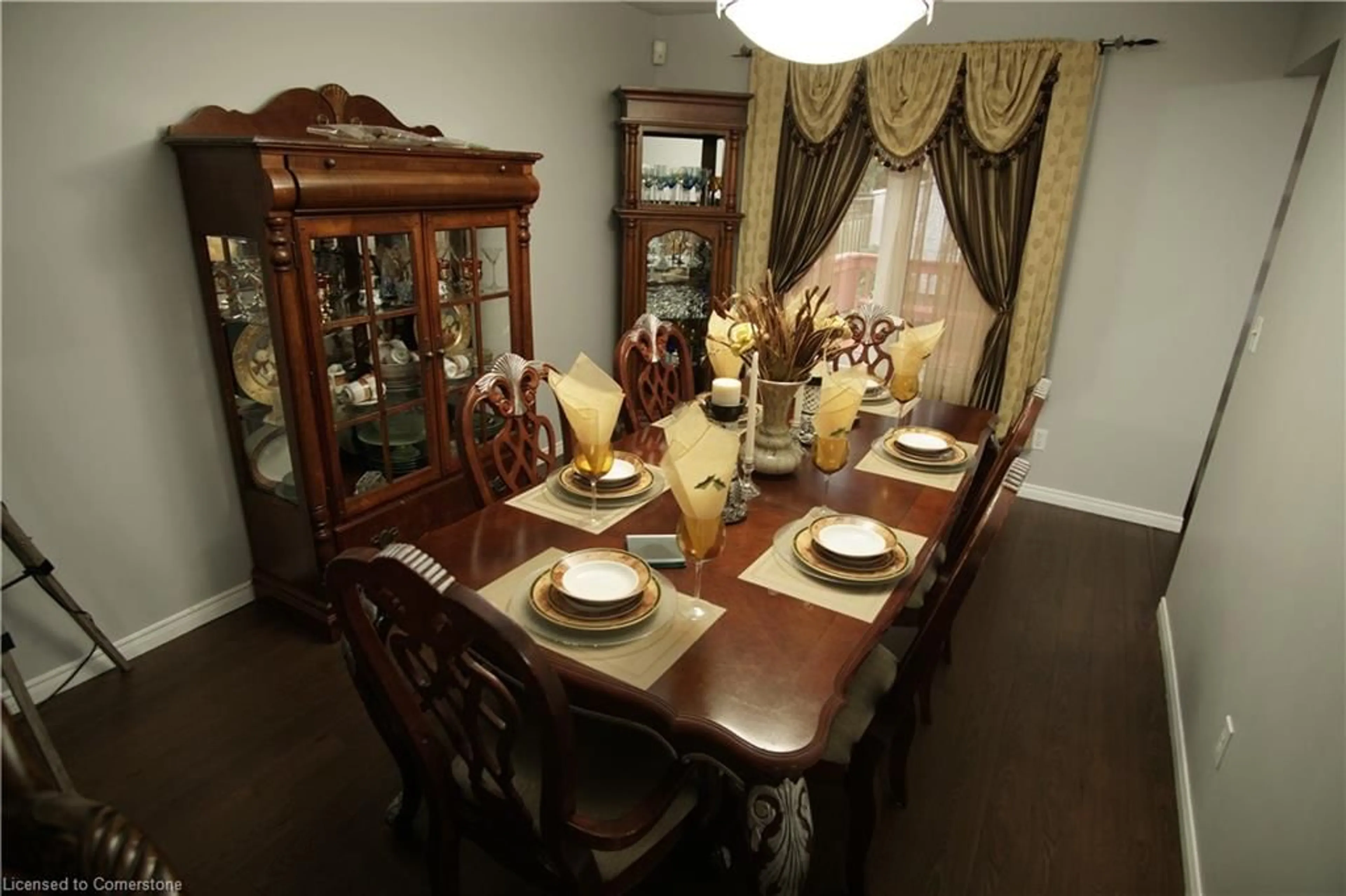 Dining room, wood floors, cottage for 15 Turquoise Crt, Chatham-Kent Ontario N7M 6G8