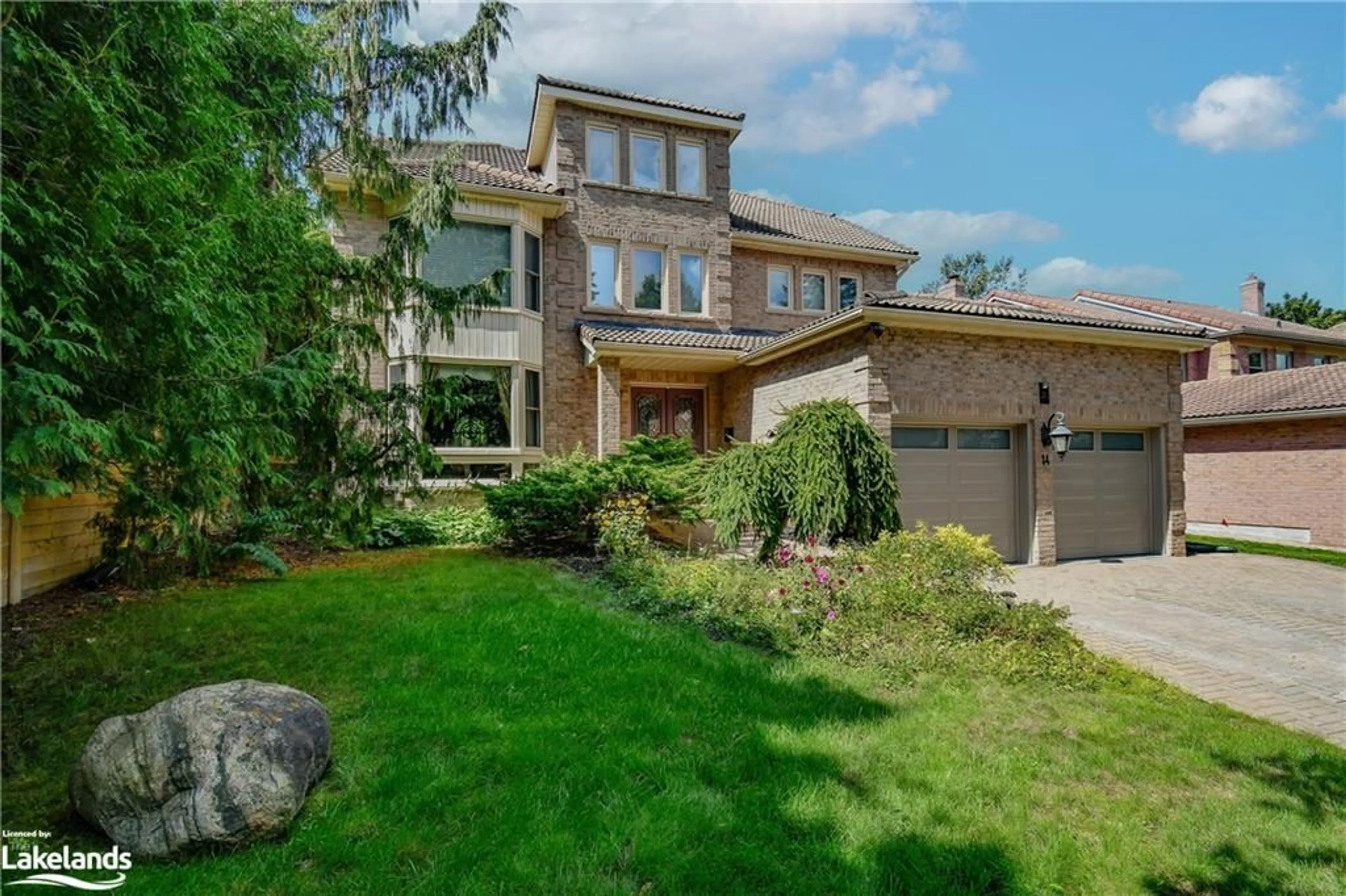 Frontside or backside of a home, cottage for 14 Marsh Harbour, Aurora Ontario L4G 5Z2