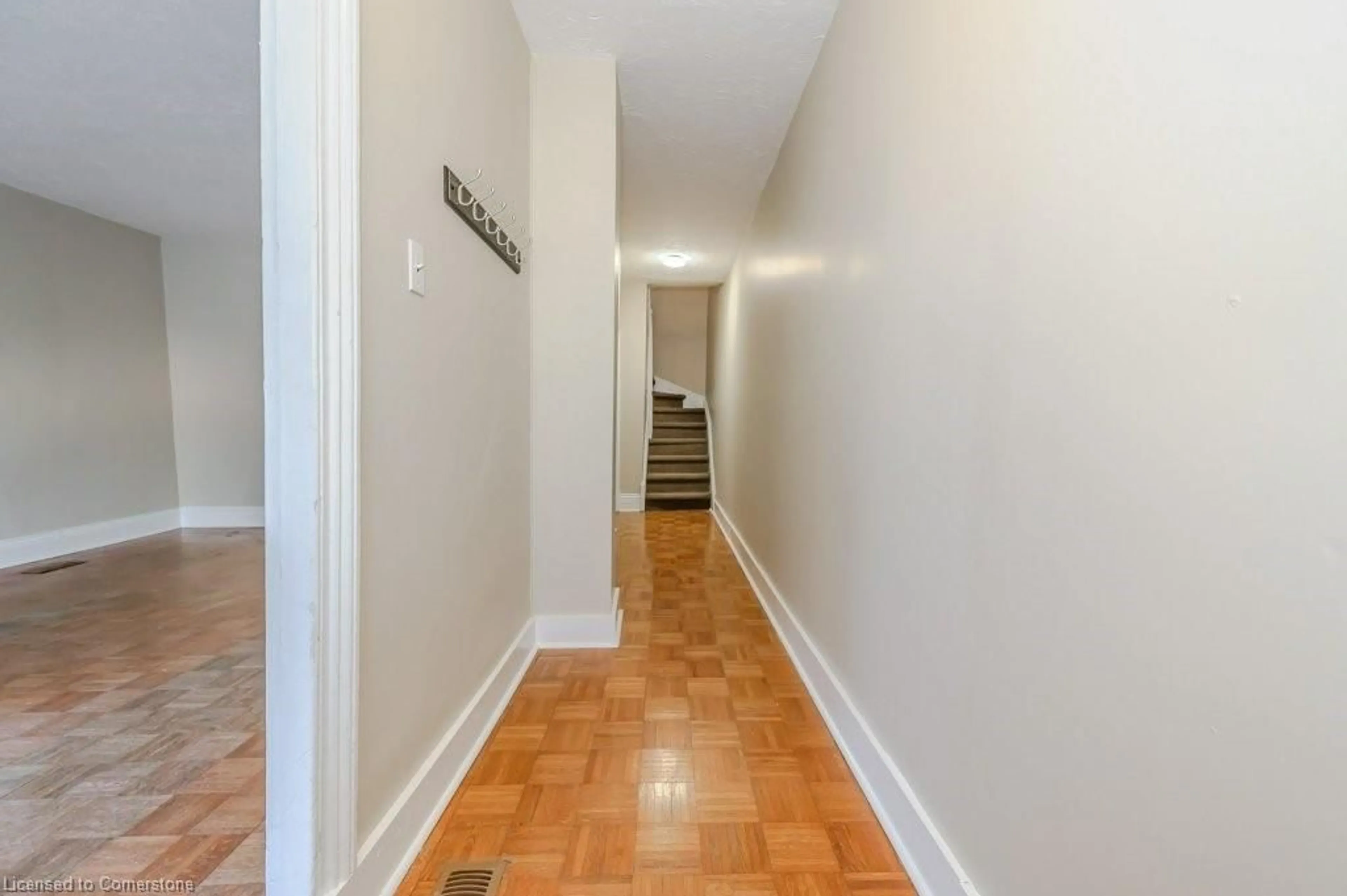 Indoor foyer, wood floors for 39-41 Mcnaughton St, Cambridge Ontario N1R 1Z2