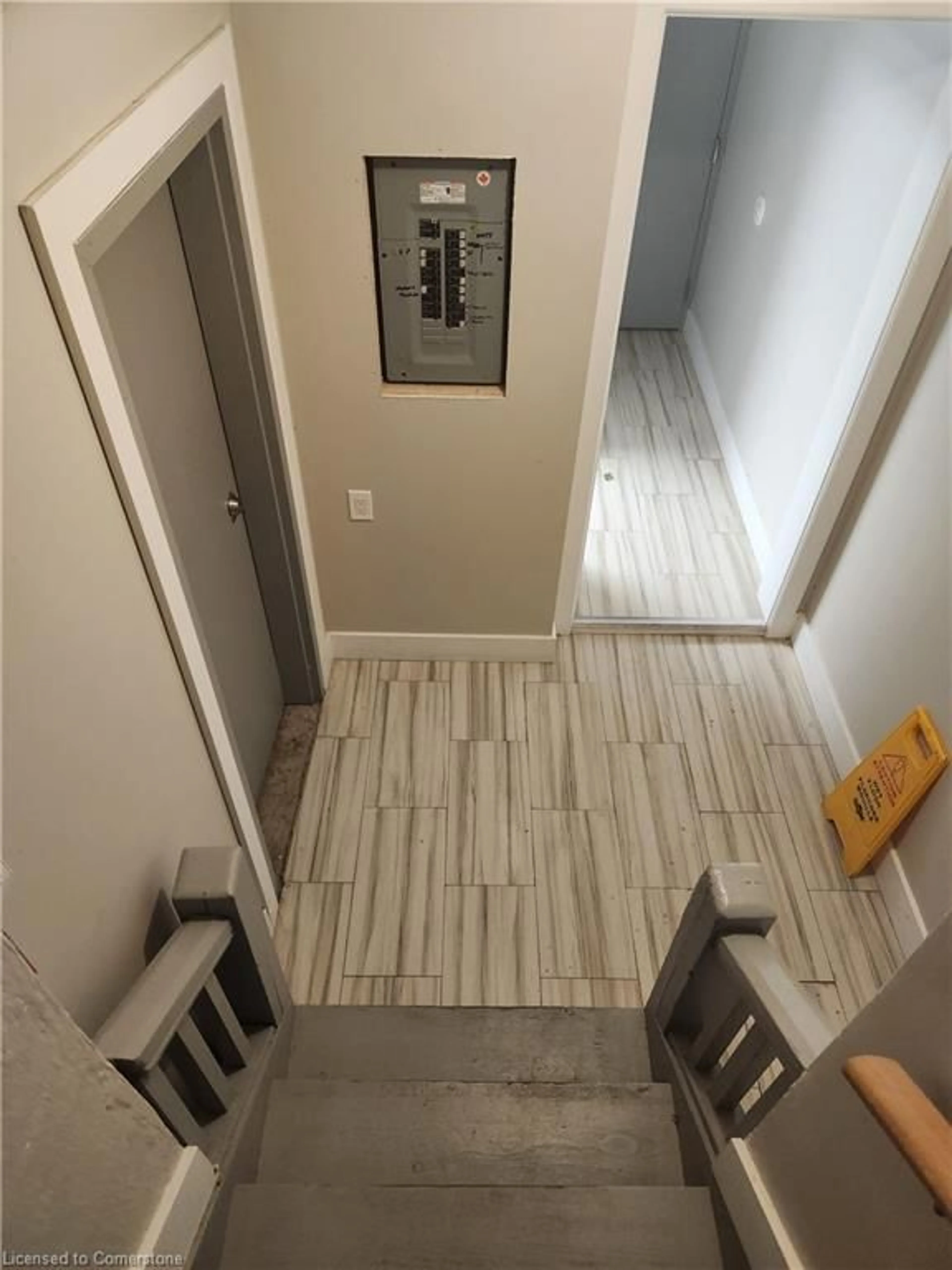 Indoor entryway, not visible floor for 41 Albert St #101, Hamilton Ontario L8M 2Y1