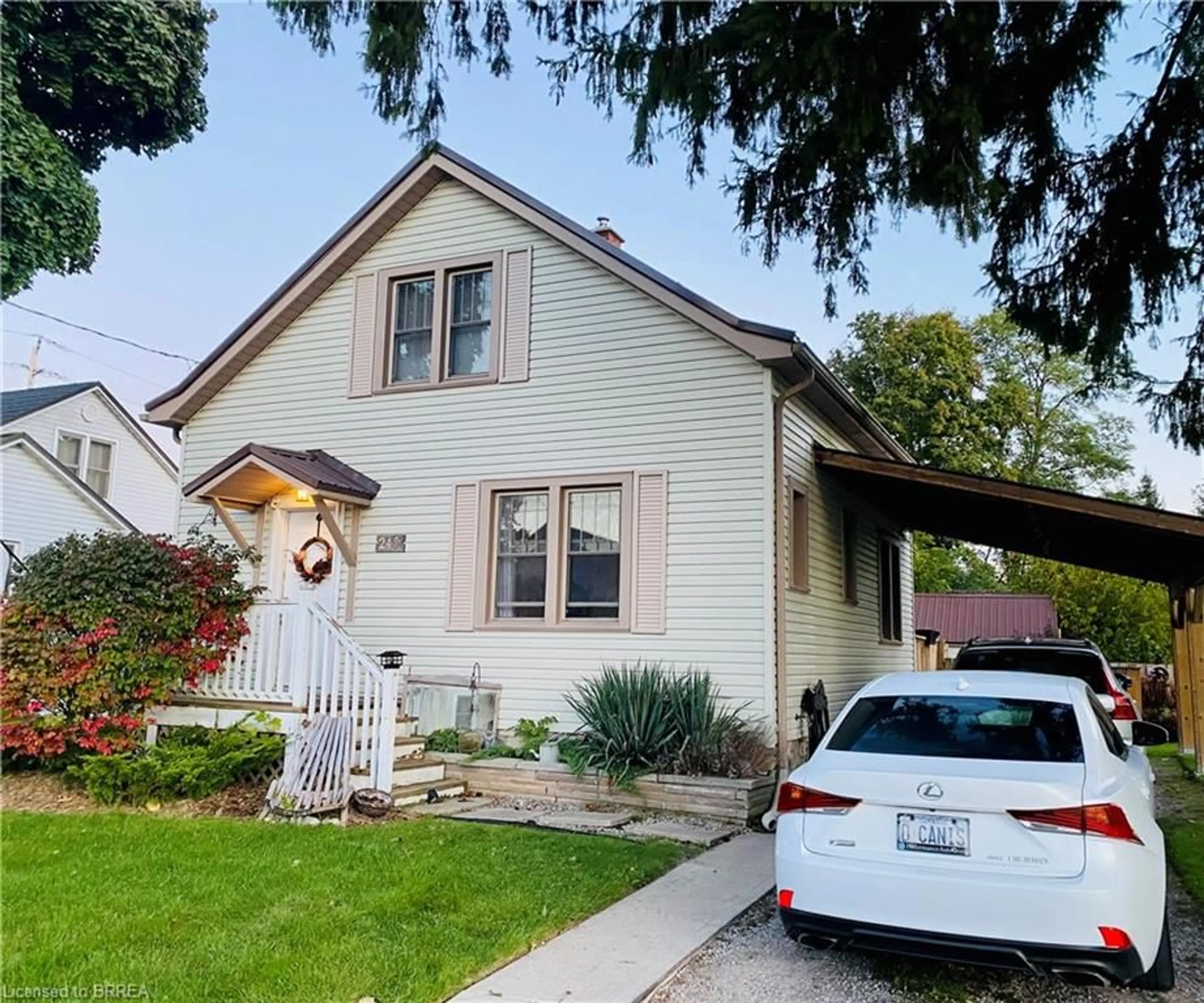 Frontside or backside of a home, the street view for 245 Grove St, Simcoe Ontario N3Y 1K8