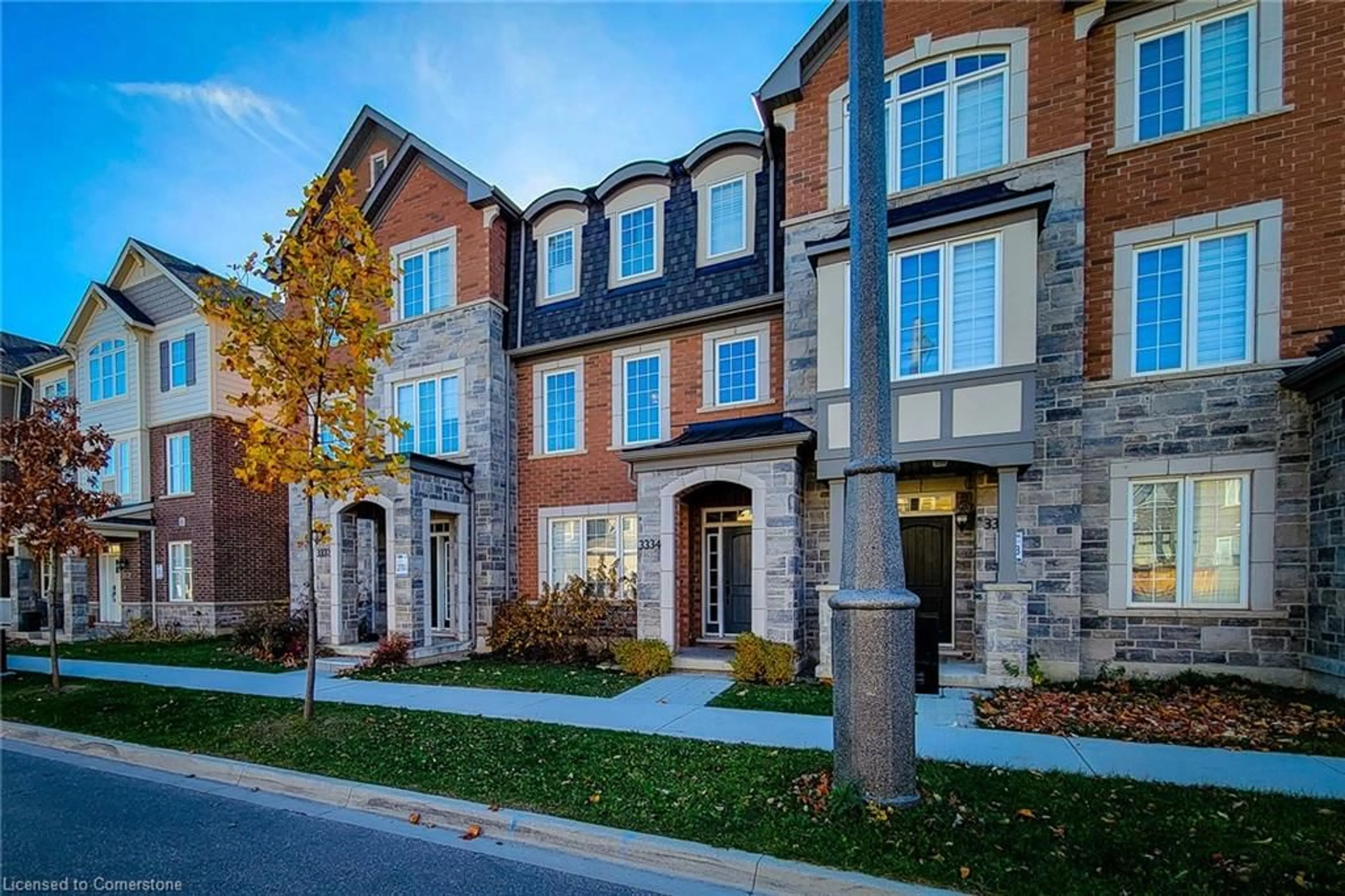 A pic from exterior of the house or condo, the street view for 3334 Erasmum St, Oakville Ontario L6M 1S3