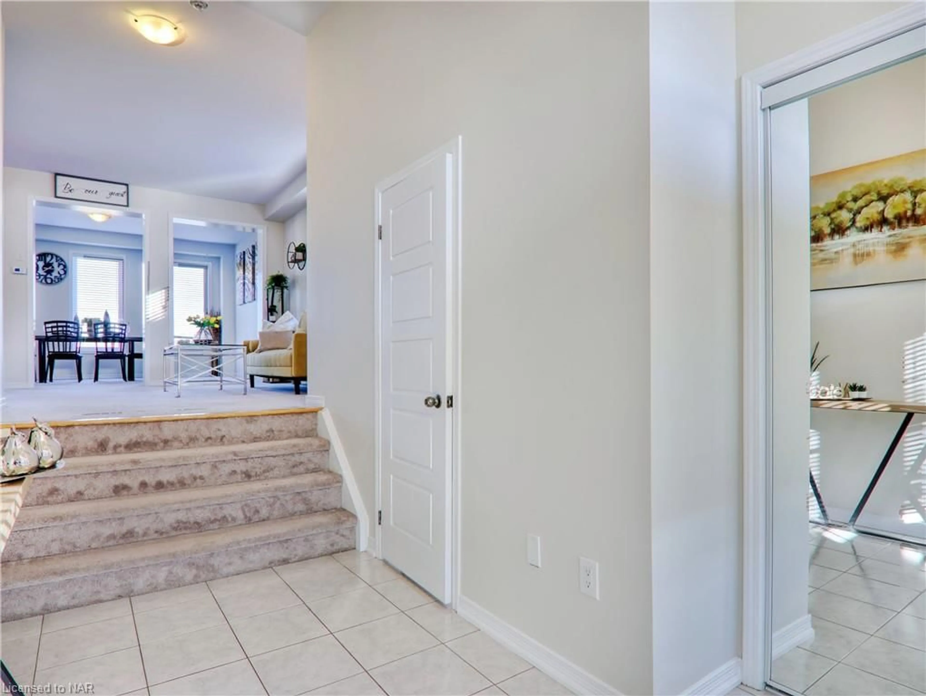 Indoor entryway, wood floors for 7748 Black Maple Dr, Niagara Falls Ontario L2H 0N7