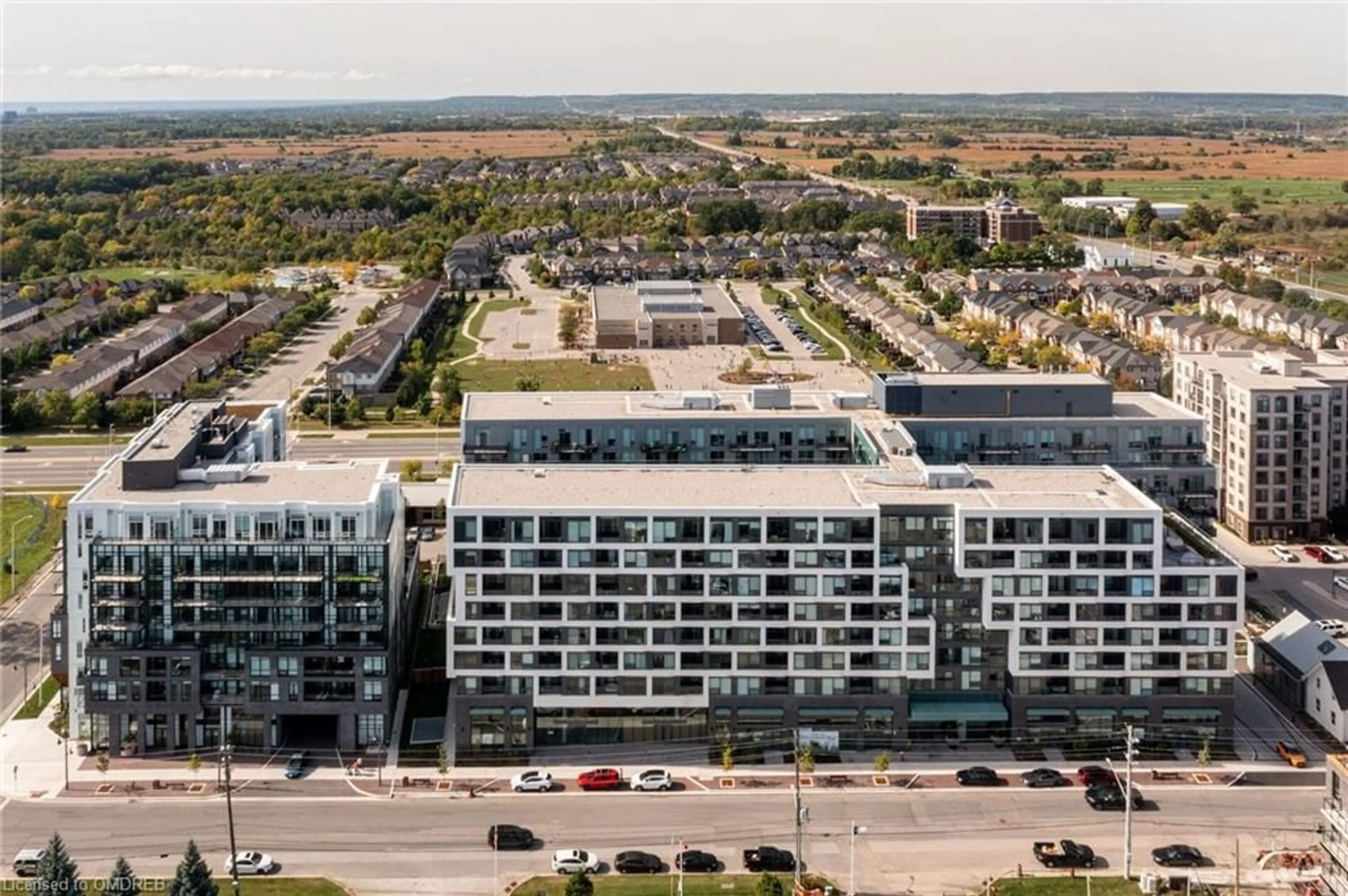 A pic from exterior of the house or condo, the view of city buildings for 2450 Old Bronte Rd #720, Oakville Ontario L6M 5P6