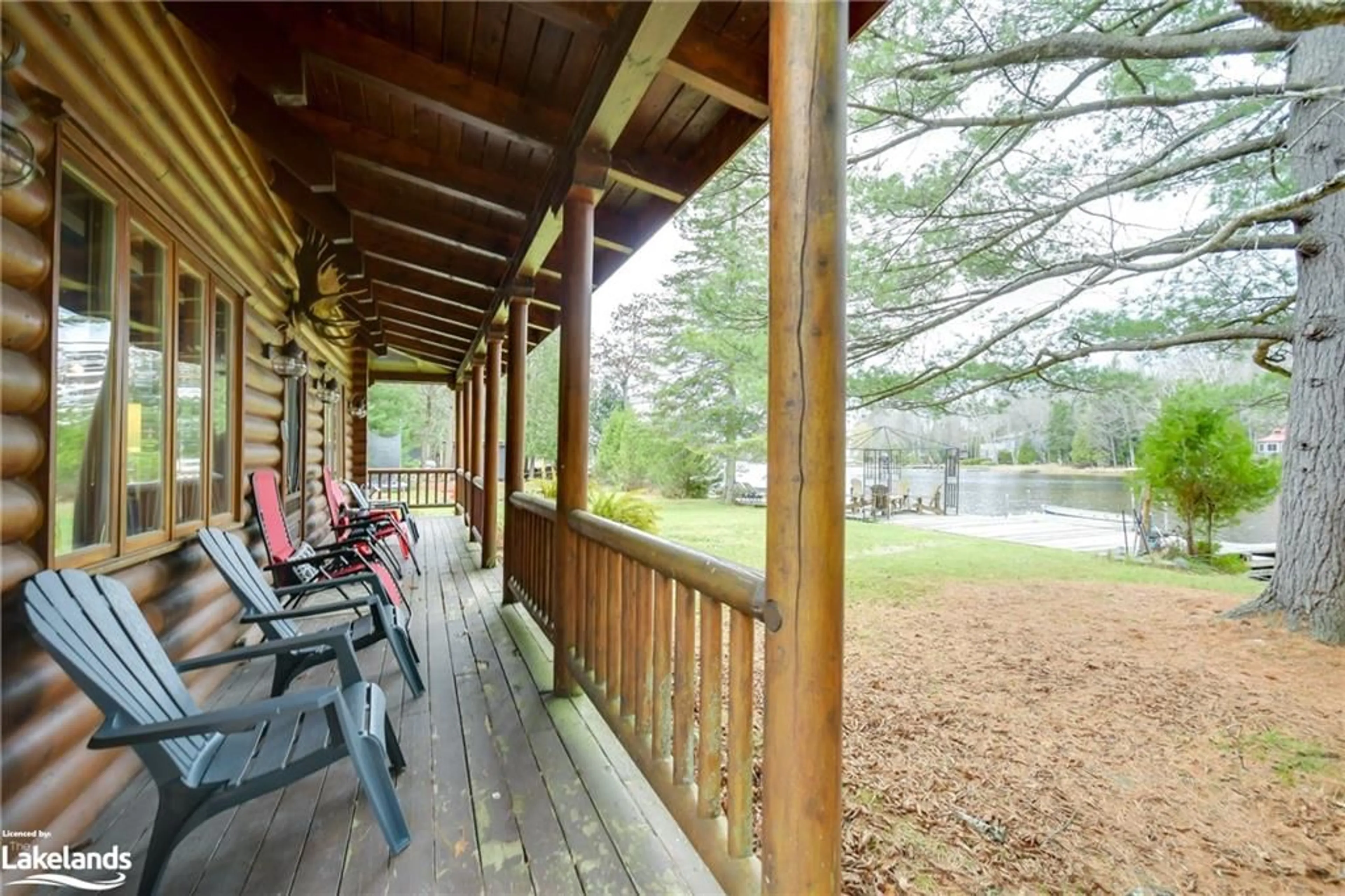 Patio, cottage for 30 Mcvittie Island, Bracebridge Ontario P1L 1W4