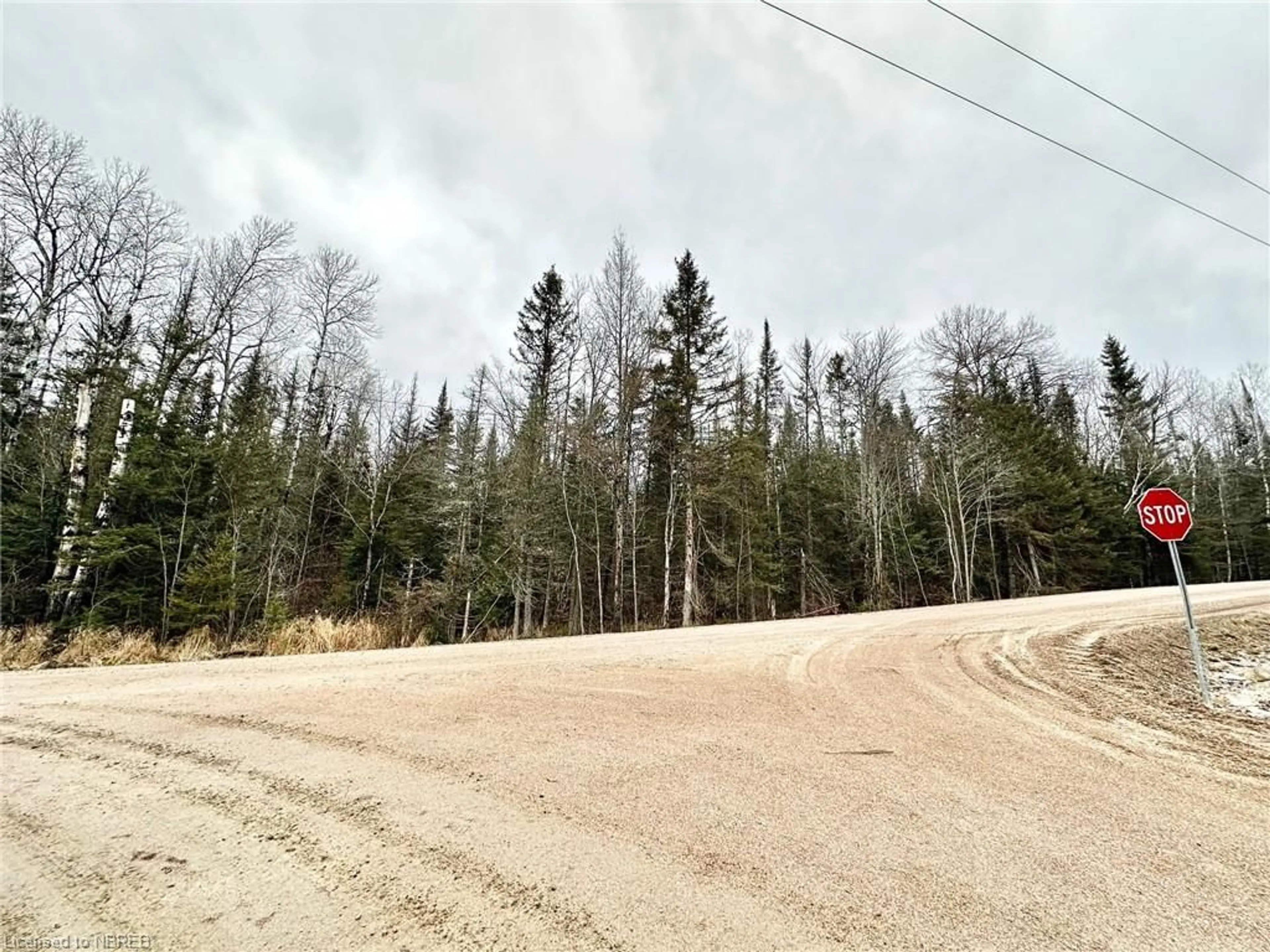 Parking for PT LOT 13 Janveau Rd, Mattawa Ontario P0H 1V0