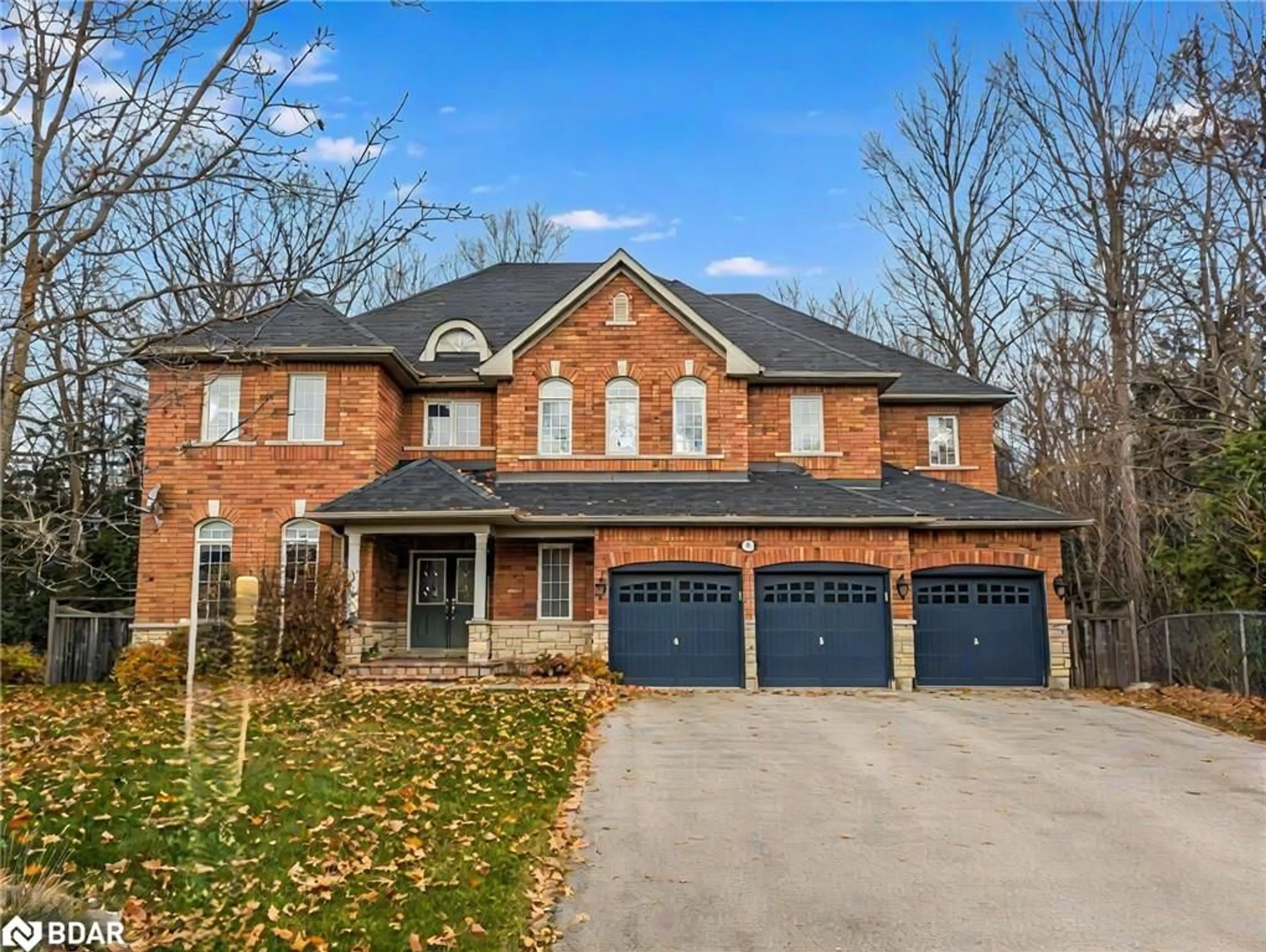 Home with brick exterior material for 41 Camelot Sq, Barrie Ontario L4M 0C3