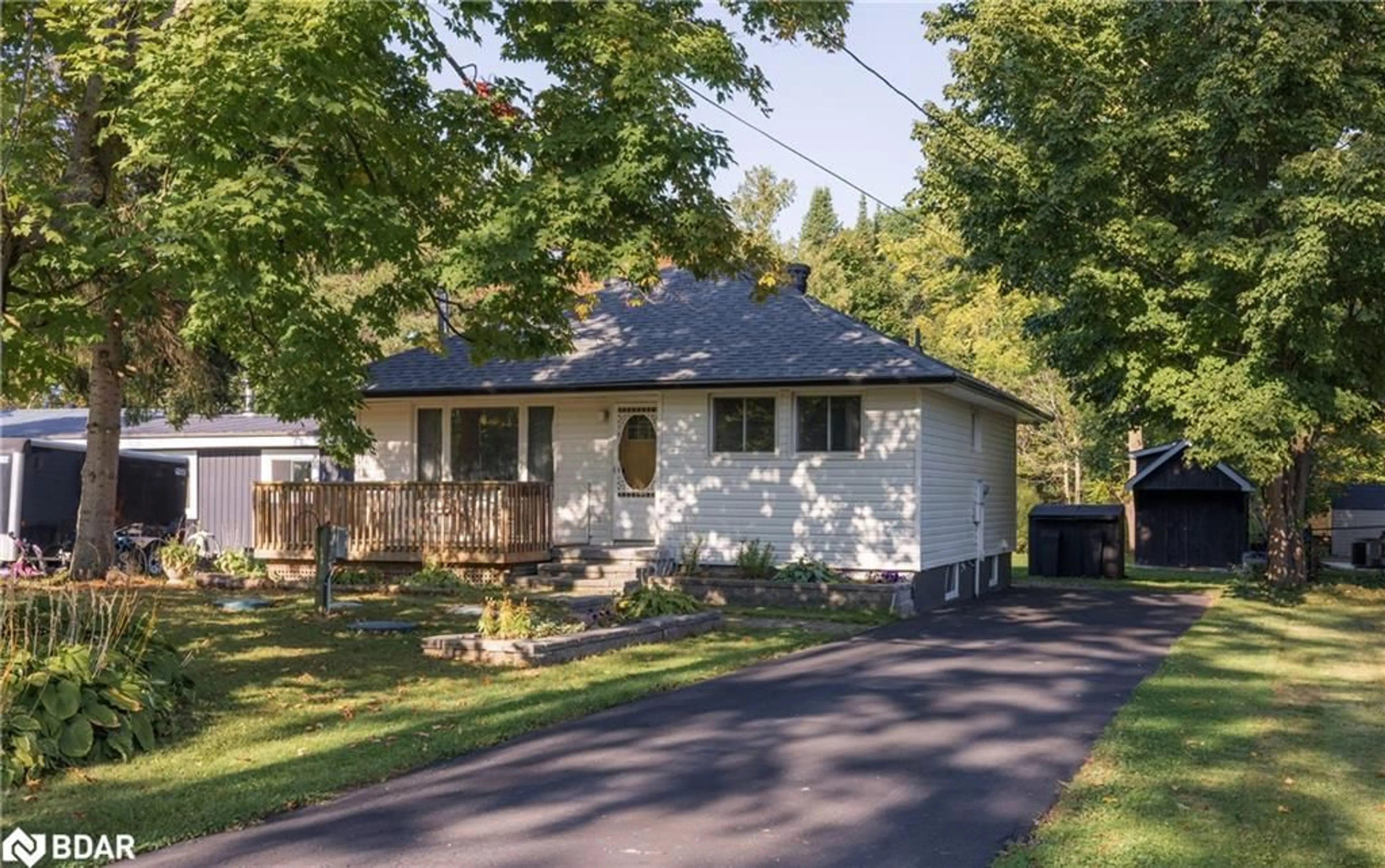 Frontside or backside of a home, cottage for 47 Lakeshore Rd, Guthrie Ontario L0L 2E0