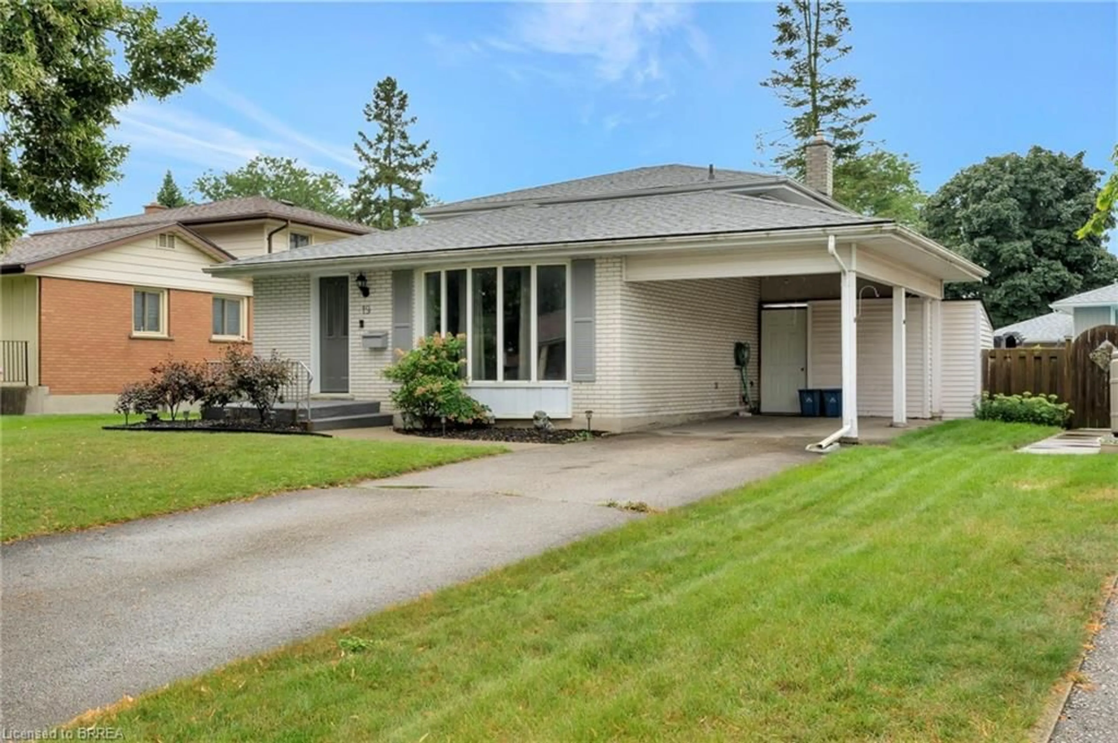 Frontside or backside of a home, cottage for 19 Frontenac Ave, Brantford Ontario N3R 3B7