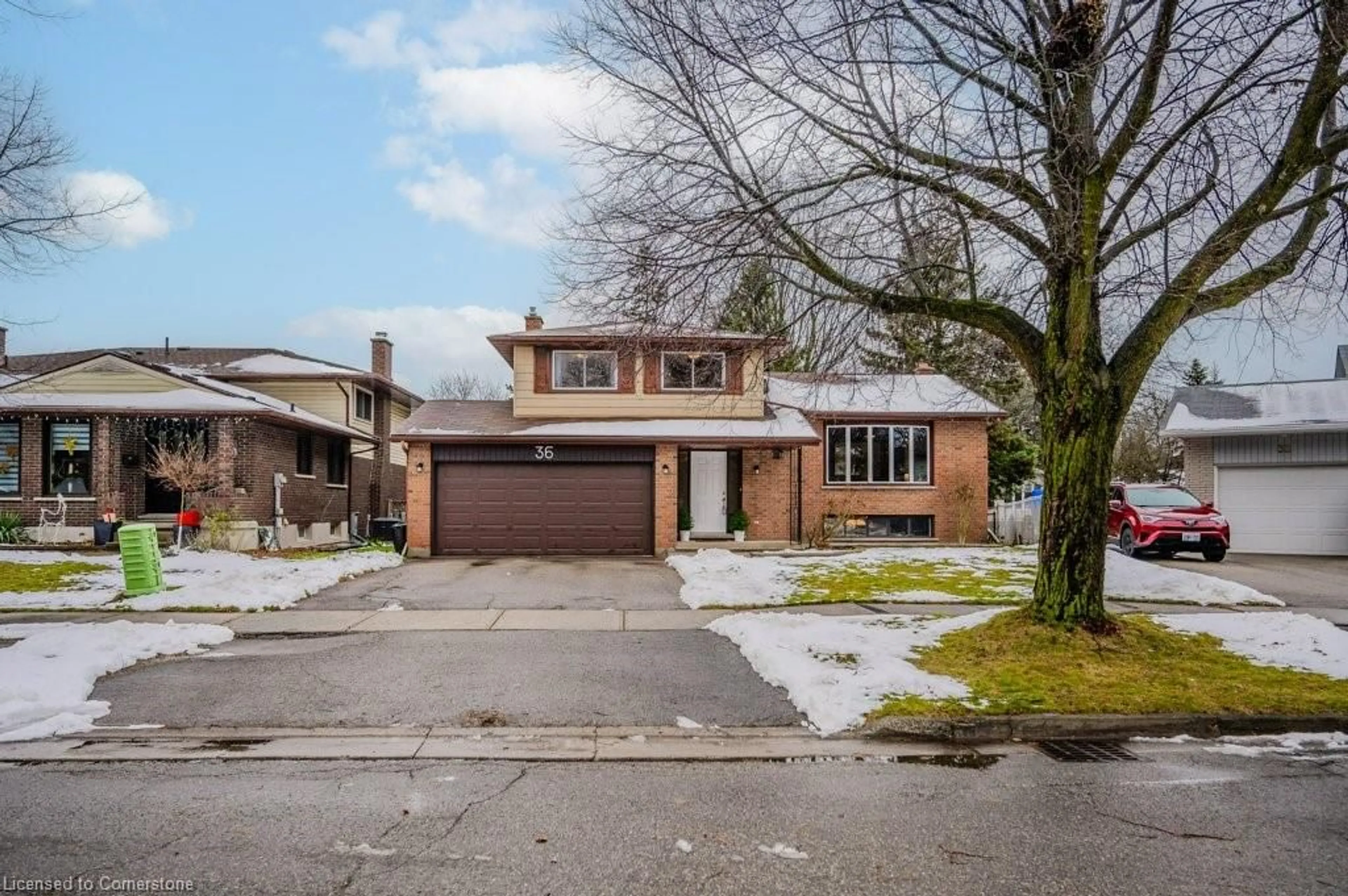 Home with brick exterior material, street for 36 Colebrook Crt, Kitchener Ontario N2E 1Y8