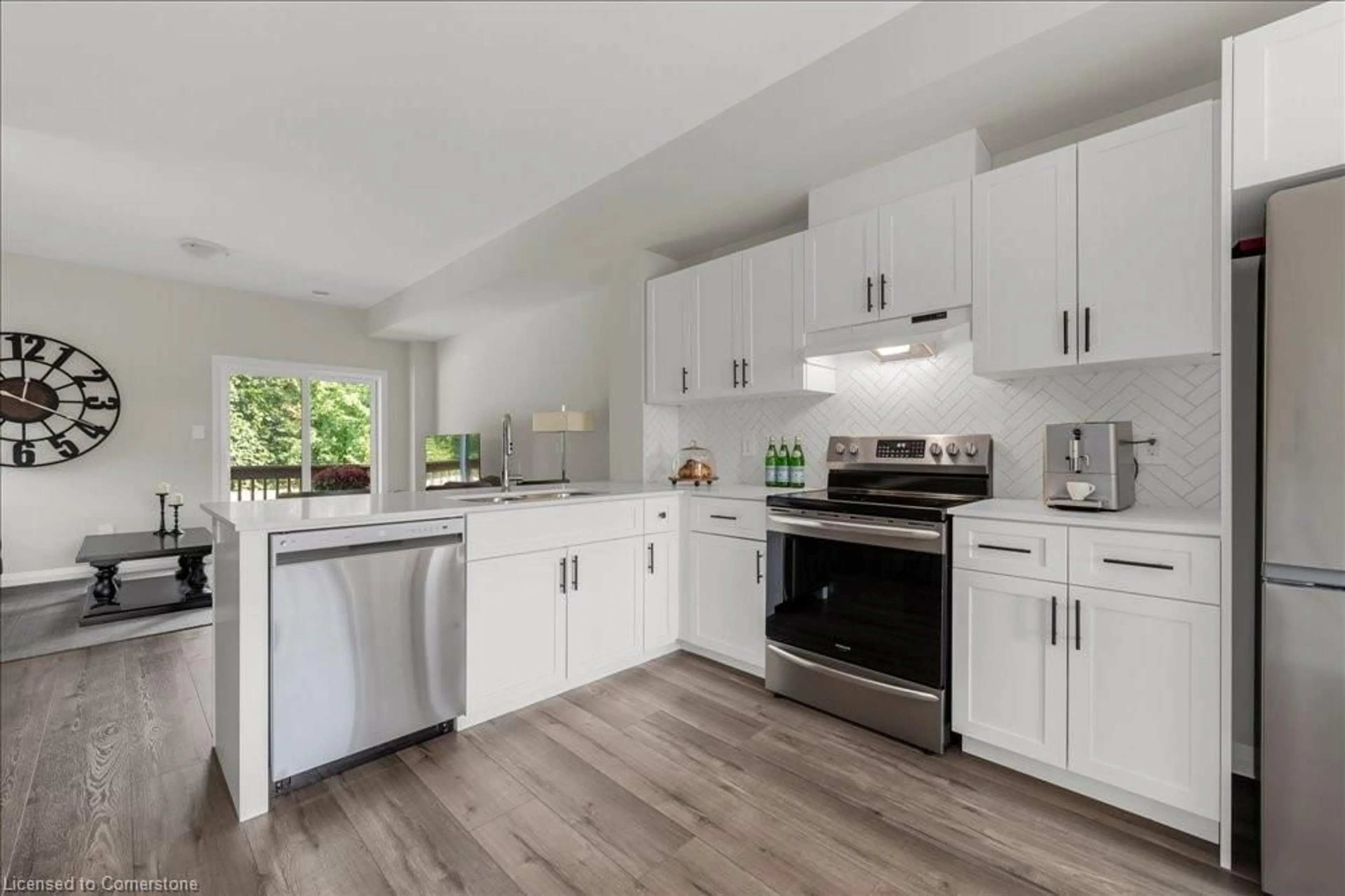 Open concept kitchen for 720 Grey St #22, Brantford Ontario N3S 0K2