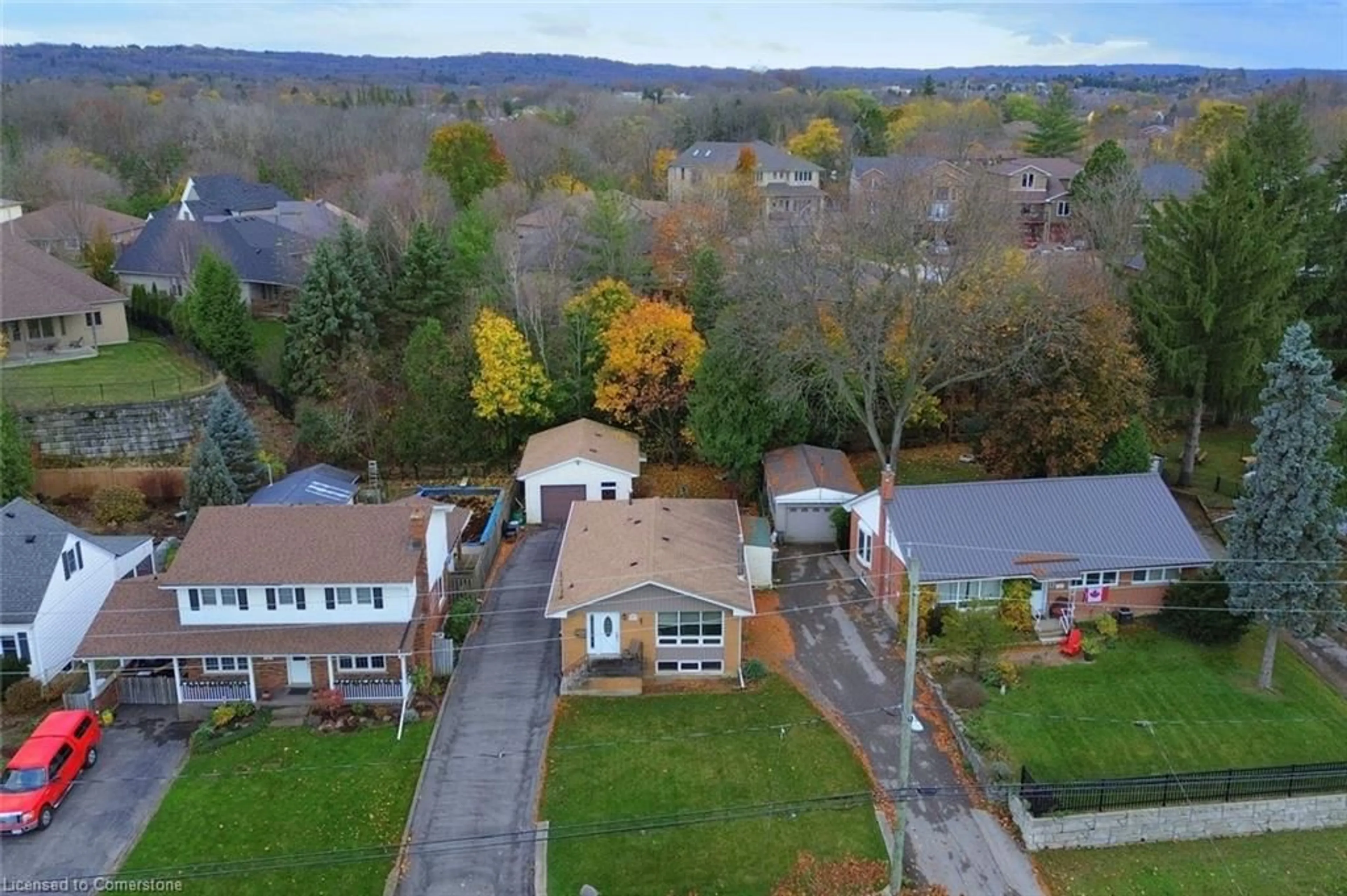 Frontside or backside of a home, the street view for 44 Mercer St, Dundas Ontario L9H 2N6