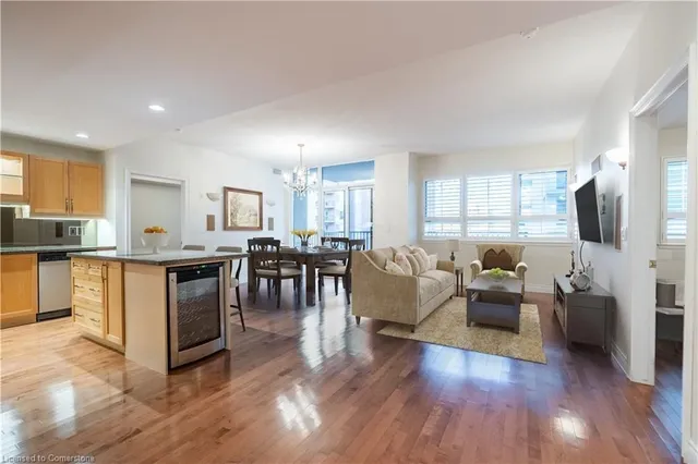 Additional property image - 399 Elizabeth St Unit 611