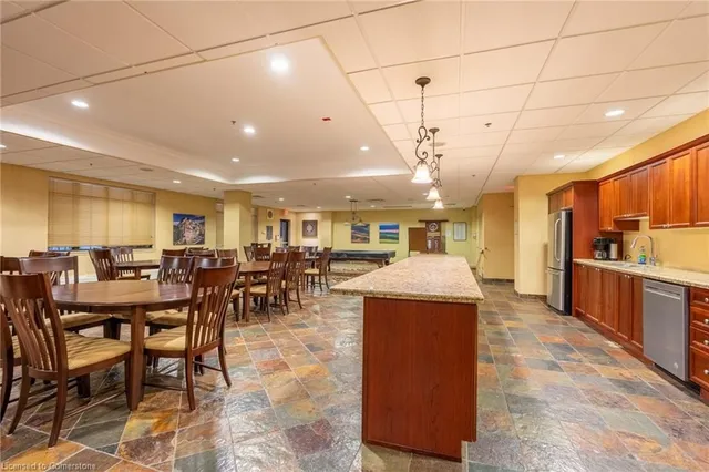 Additional property image - 399 Elizabeth St Unit 611