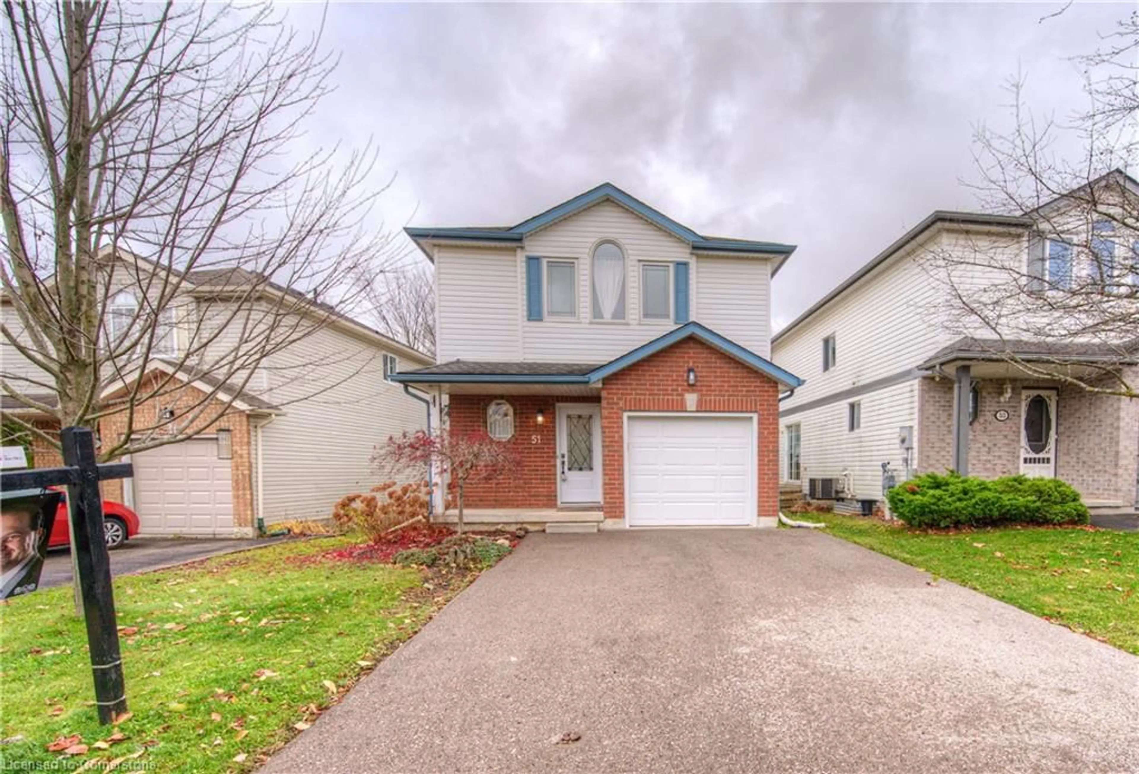 Frontside or backside of a home, cottage for 51 Westmeadow Dr, Kitchener Ontario N2N 3K9