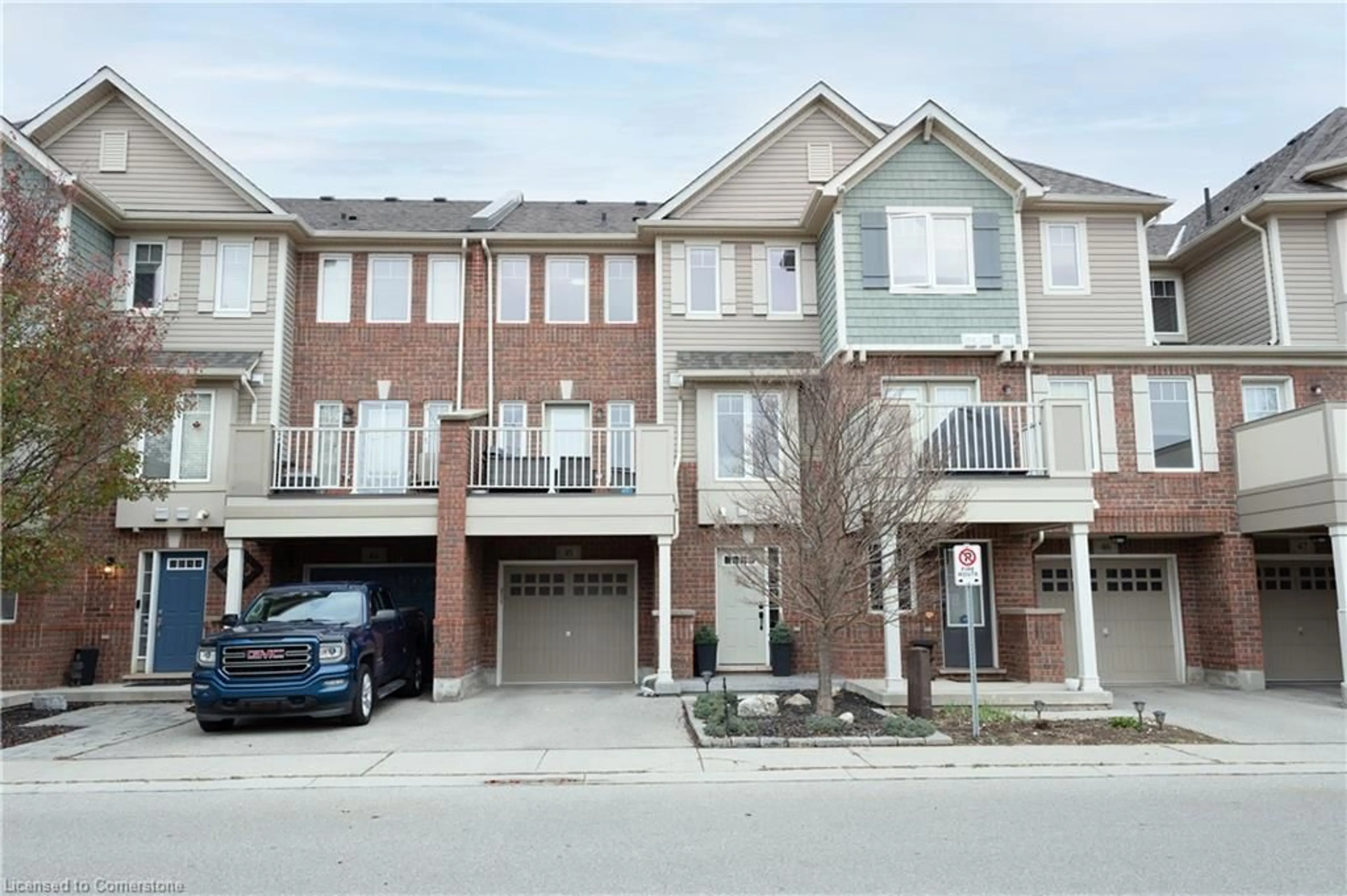 A pic from exterior of the house or condo, the street view for 3050 Rotary Way #45, Burlington Ontario L7M 0G8