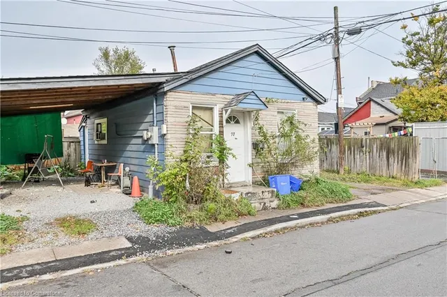 Additional property image - 97 Evans St