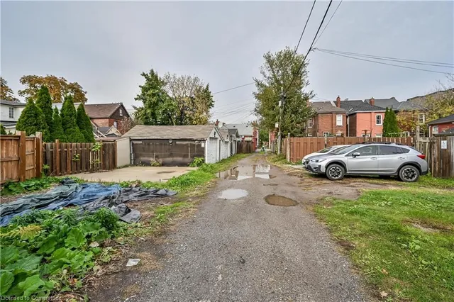 Additional property image - 97 Evans St