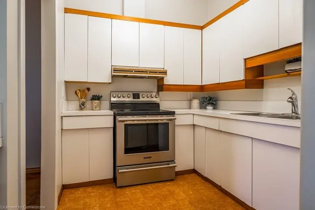 Additional property image - 218 Bay St