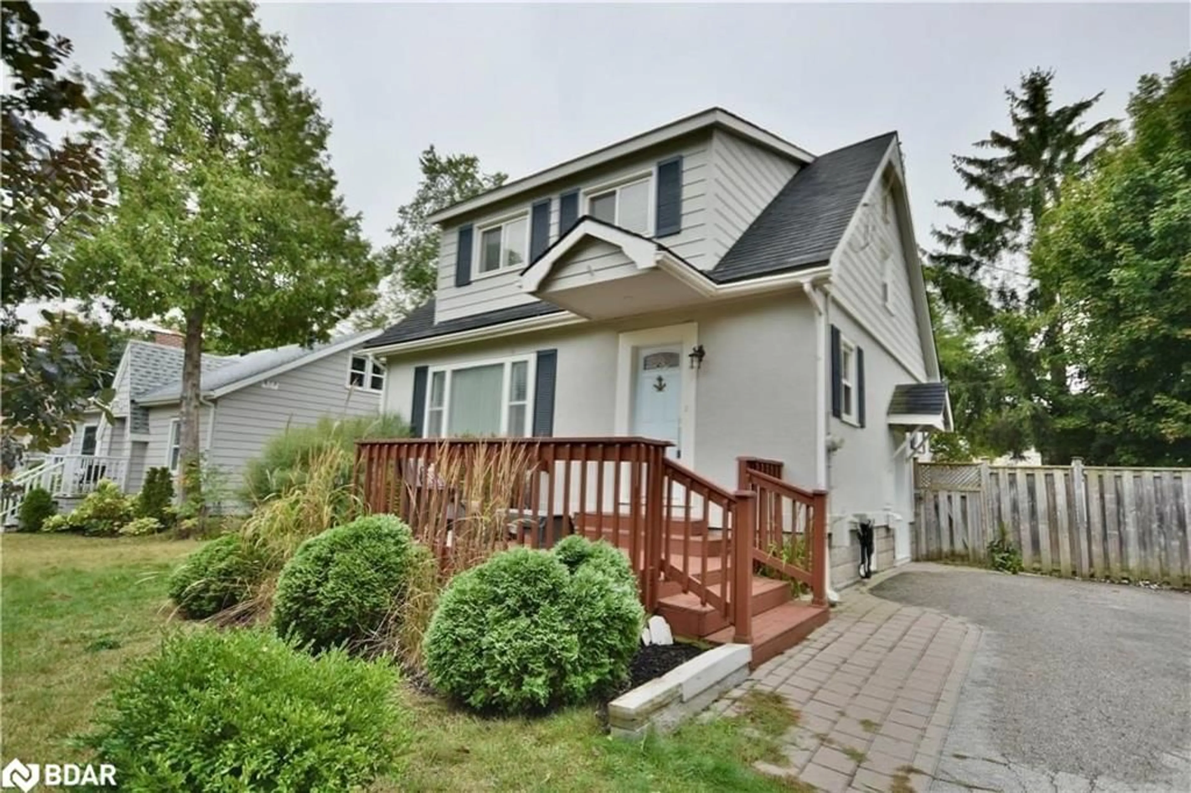 Frontside or backside of a home, cottage for 379 Old Muskoka Rd, Orillia Ontario L3V 4G6