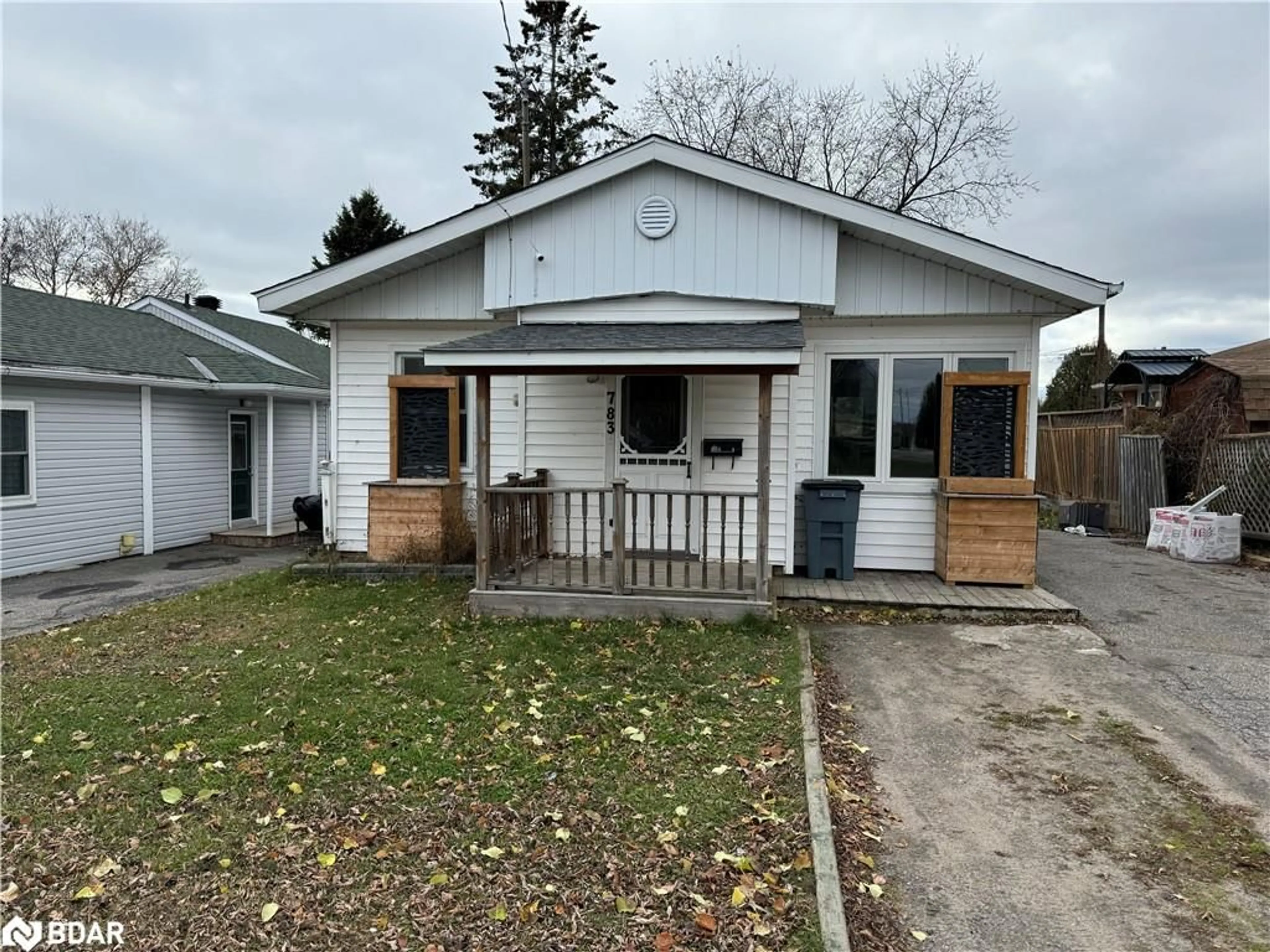 Frontside or backside of a home, cottage for 783 Douglas St, North Bay Ontario P1B 5P1