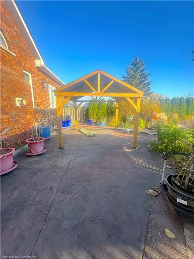 Additional property image - 214 Millen Rd