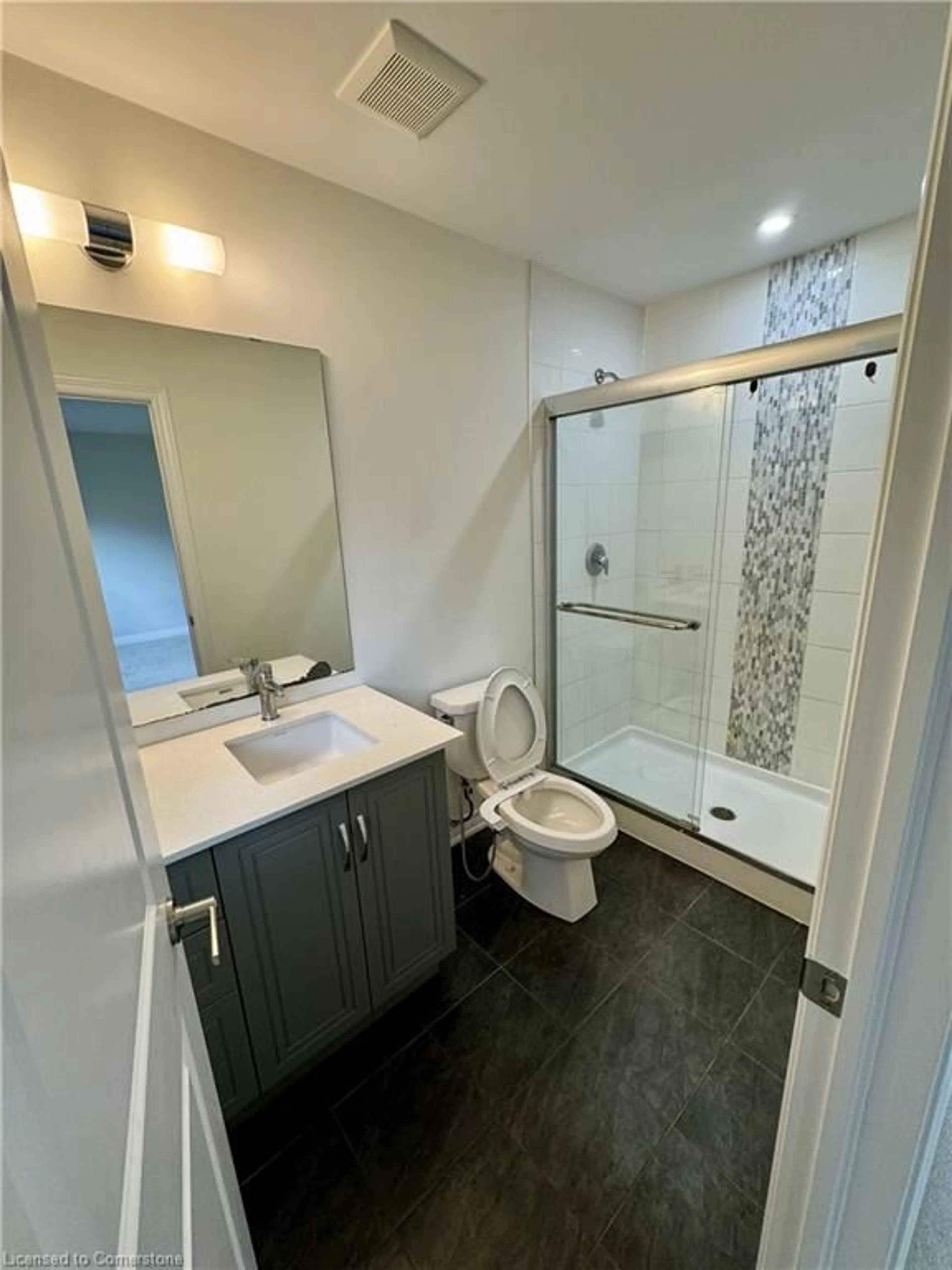 Standard bathroom, not visible floor for 100 Hollywood Crt #45, Cambridge Ontario N1R 0C5