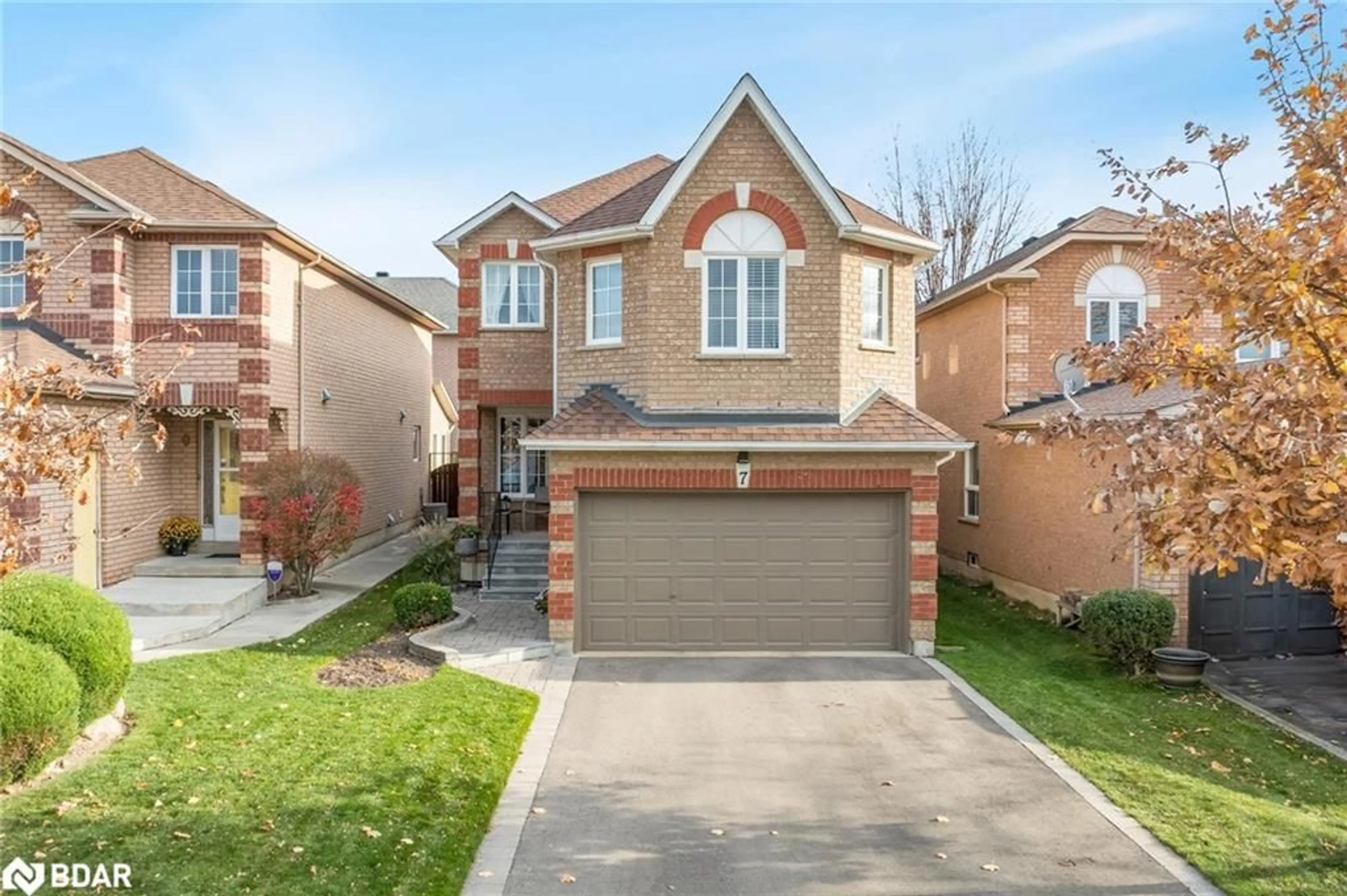 Frontside or backside of a home, the street view for 7 Zachary Dr, Brampton Ontario L7A 1H4