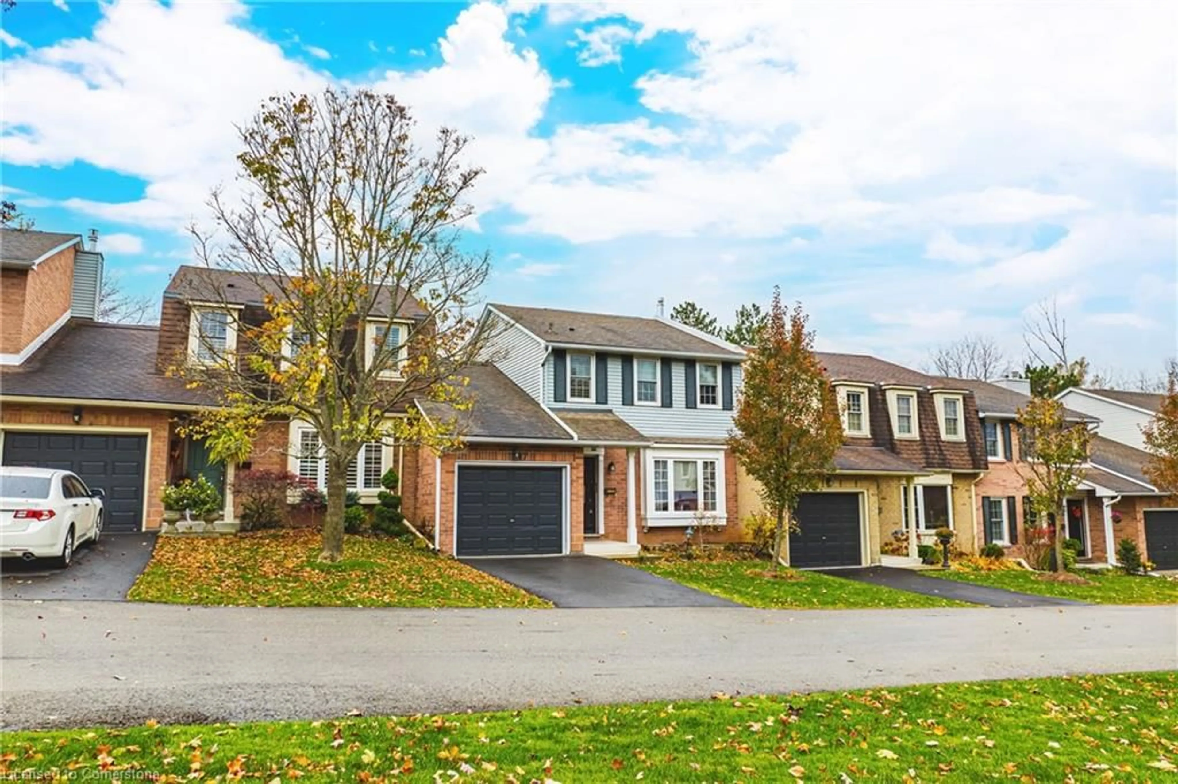 Frontside or backside of a home, the street view for 105 Wilson St #17, Ancaster Ontario L9G 1N4