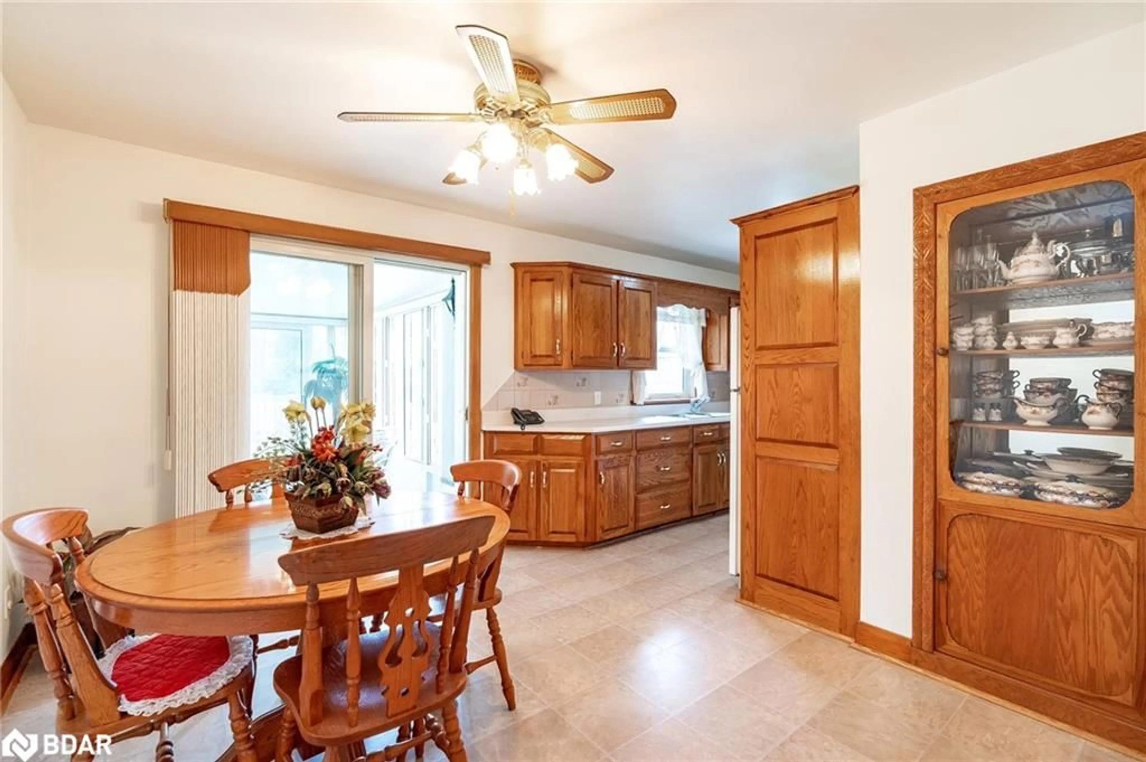 Kitchen, wood floors, cottage for 132 Rodney St, Barrie Ontario L4M 4C7