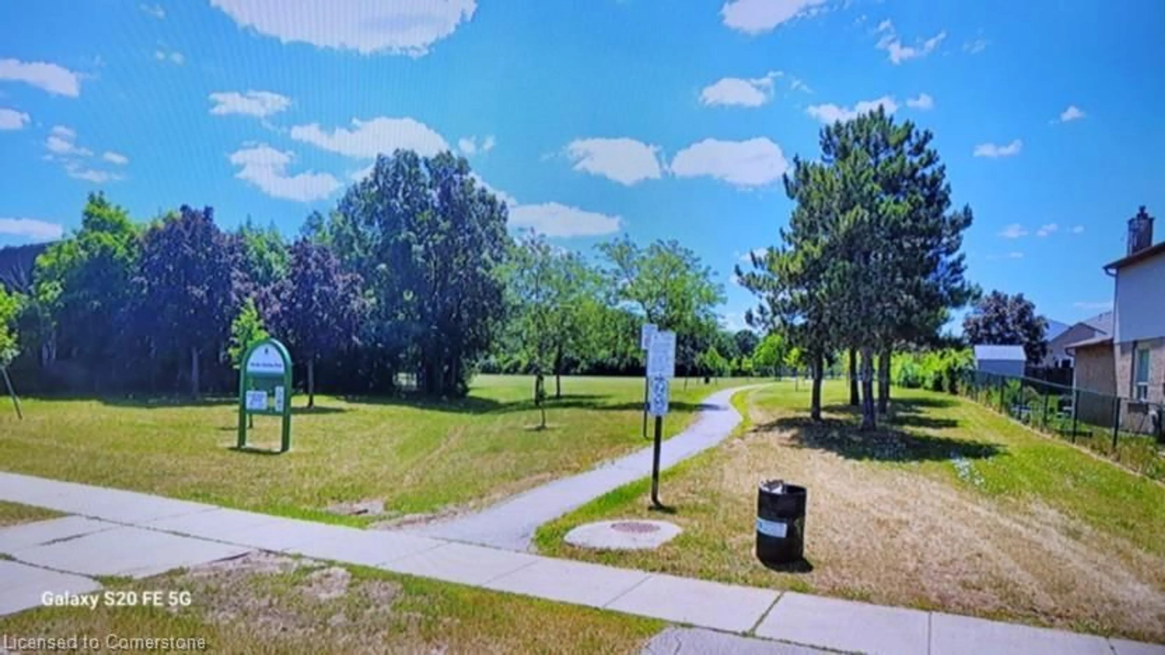 A pic from outside/outdoor area/front of a property/back of a property/a pic from drone, water/lake/river/ocean view for 324 Macintosh Dr, Stoney Creek Ontario L8E 4E2