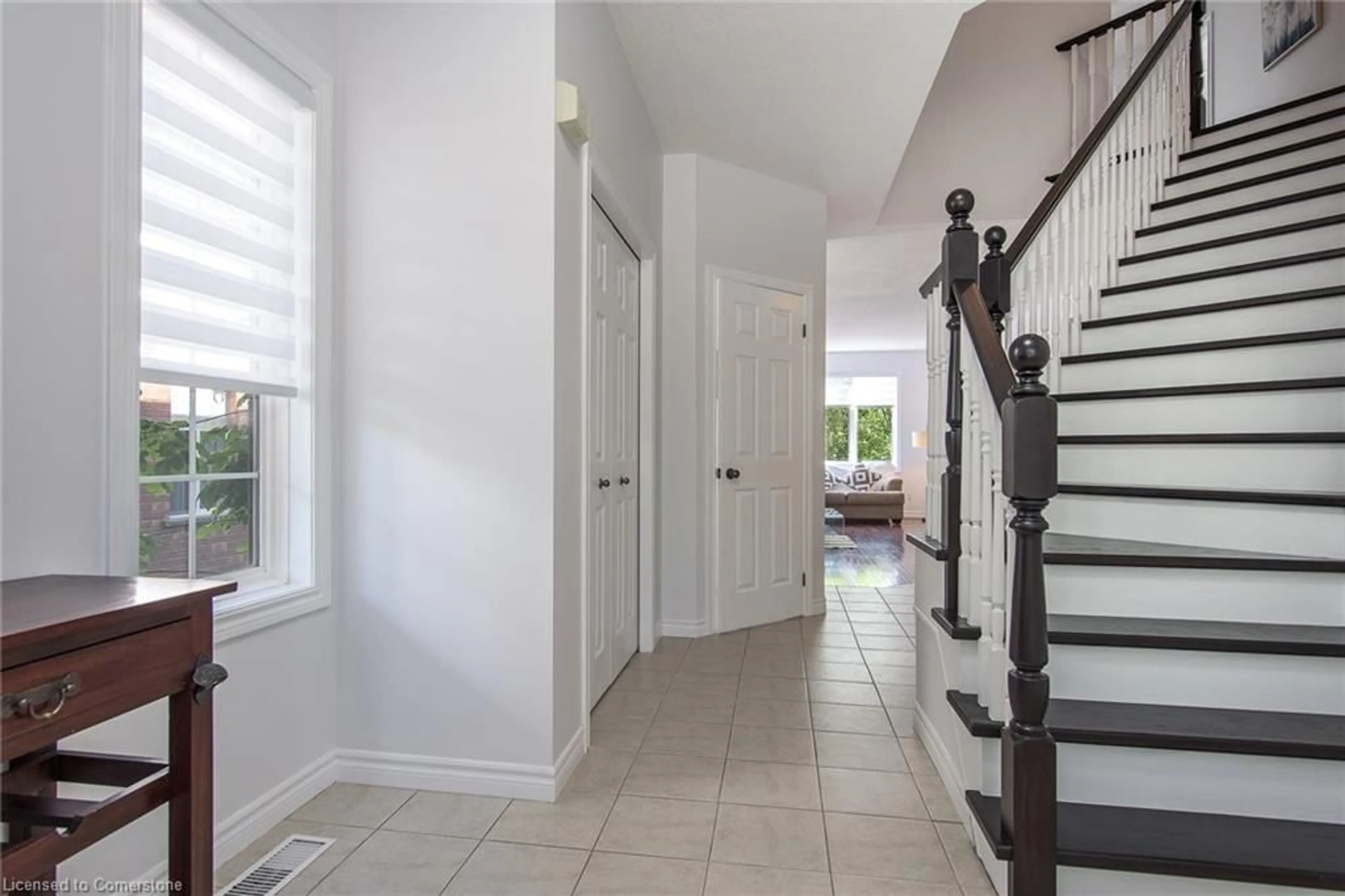 Indoor entryway, wood floors for 380 Red Osier Rd, Waterloo Ontario N2V 2W1