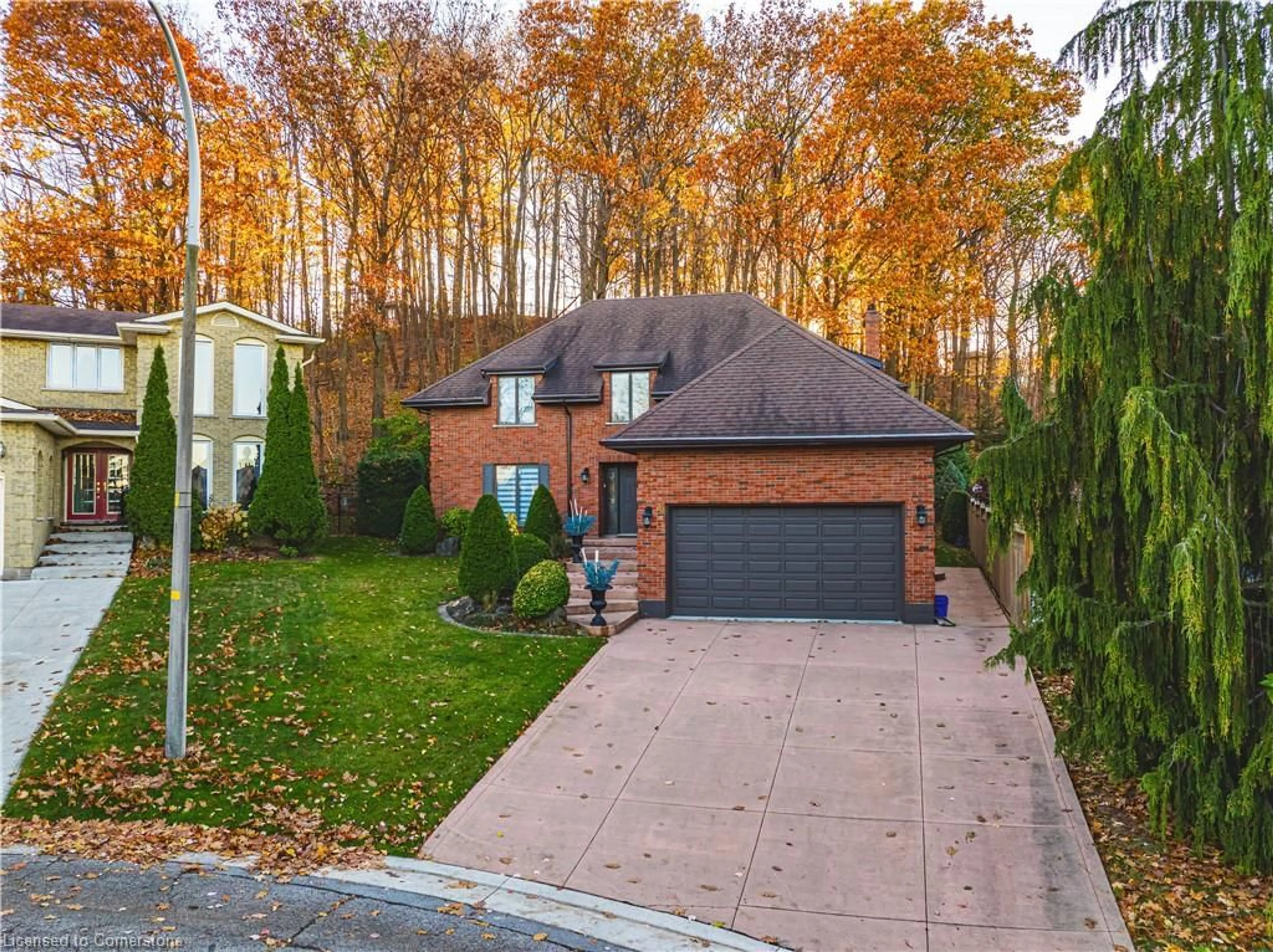 Home with brick exterior material for 6 Sunhaven Crt, Stoney Creek Ontario L8G 4G7