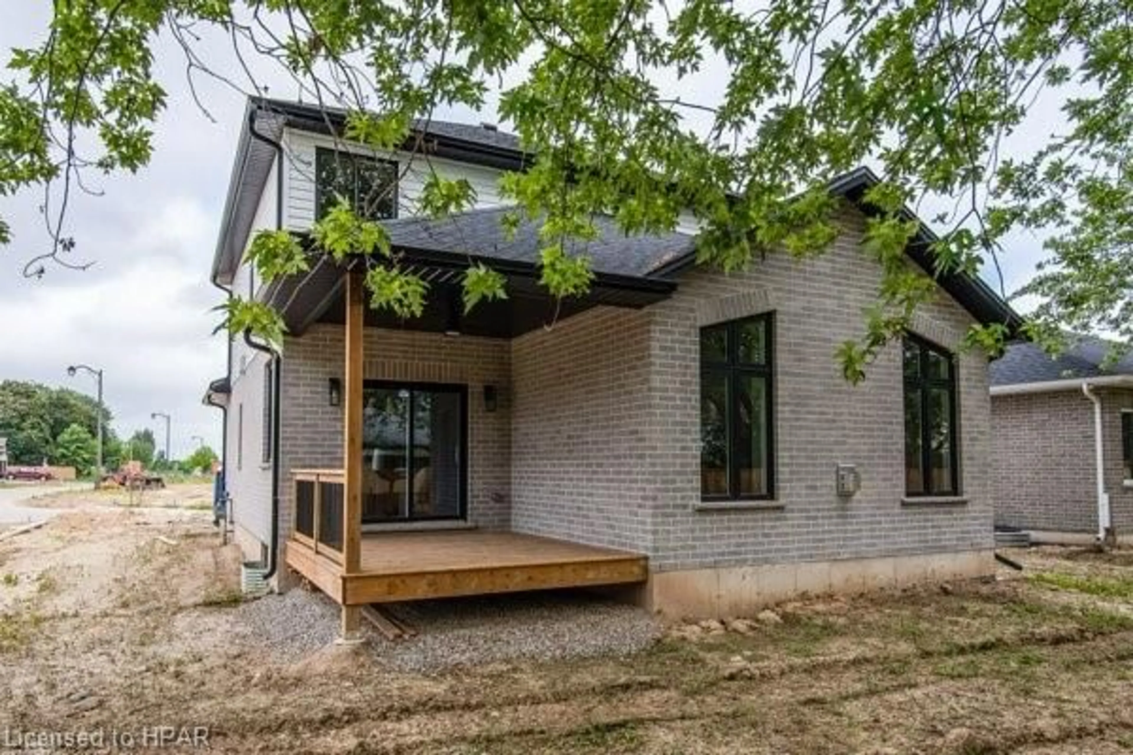 Home with brick exterior material for 6 Diamond St, Tavistock Ontario N0B 2R0