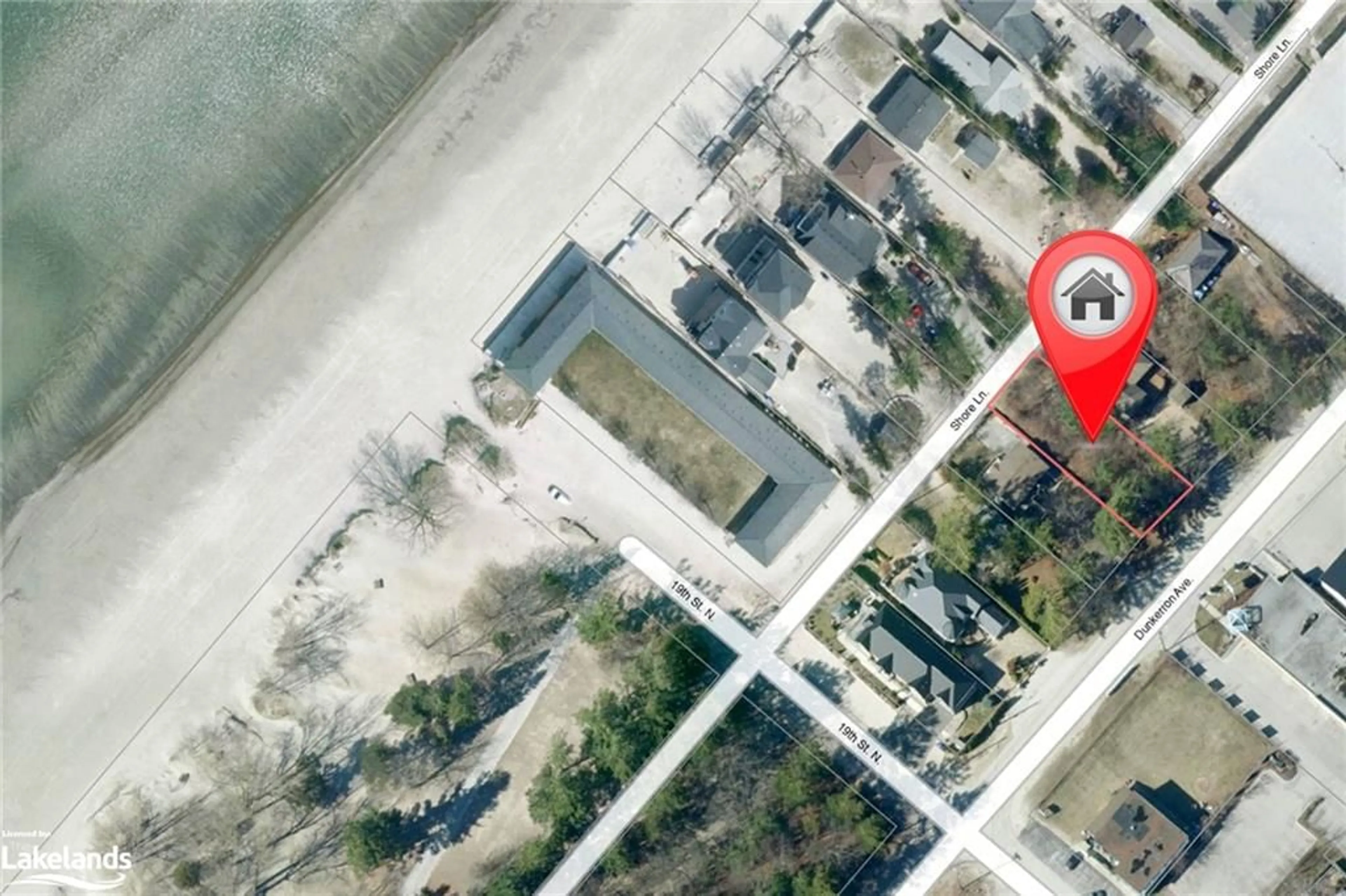 A pic from exterior of the house or condo, the street view for 373 Dunkerron Ave, Wasaga Beach Ontario L9Z 2G8