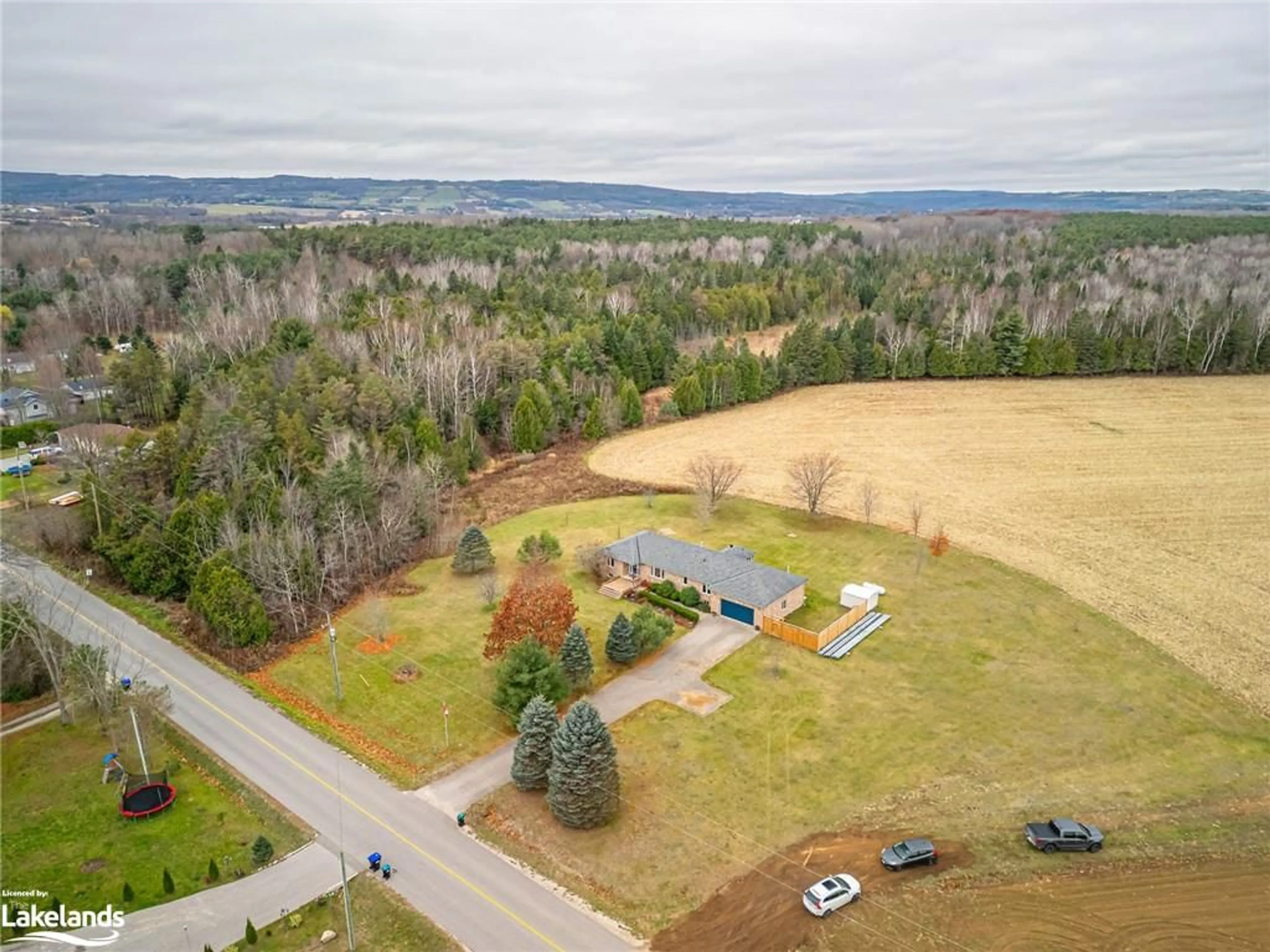 A pic from exterior of the house or condo, cottage for 4228 Hogback Rd, Glencairn Ontario L0M 1K0