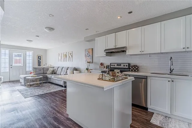 Additional property image - 75 Kehl St Unit 10