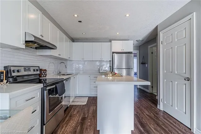 Additional property image - 75 Kehl St Unit 10