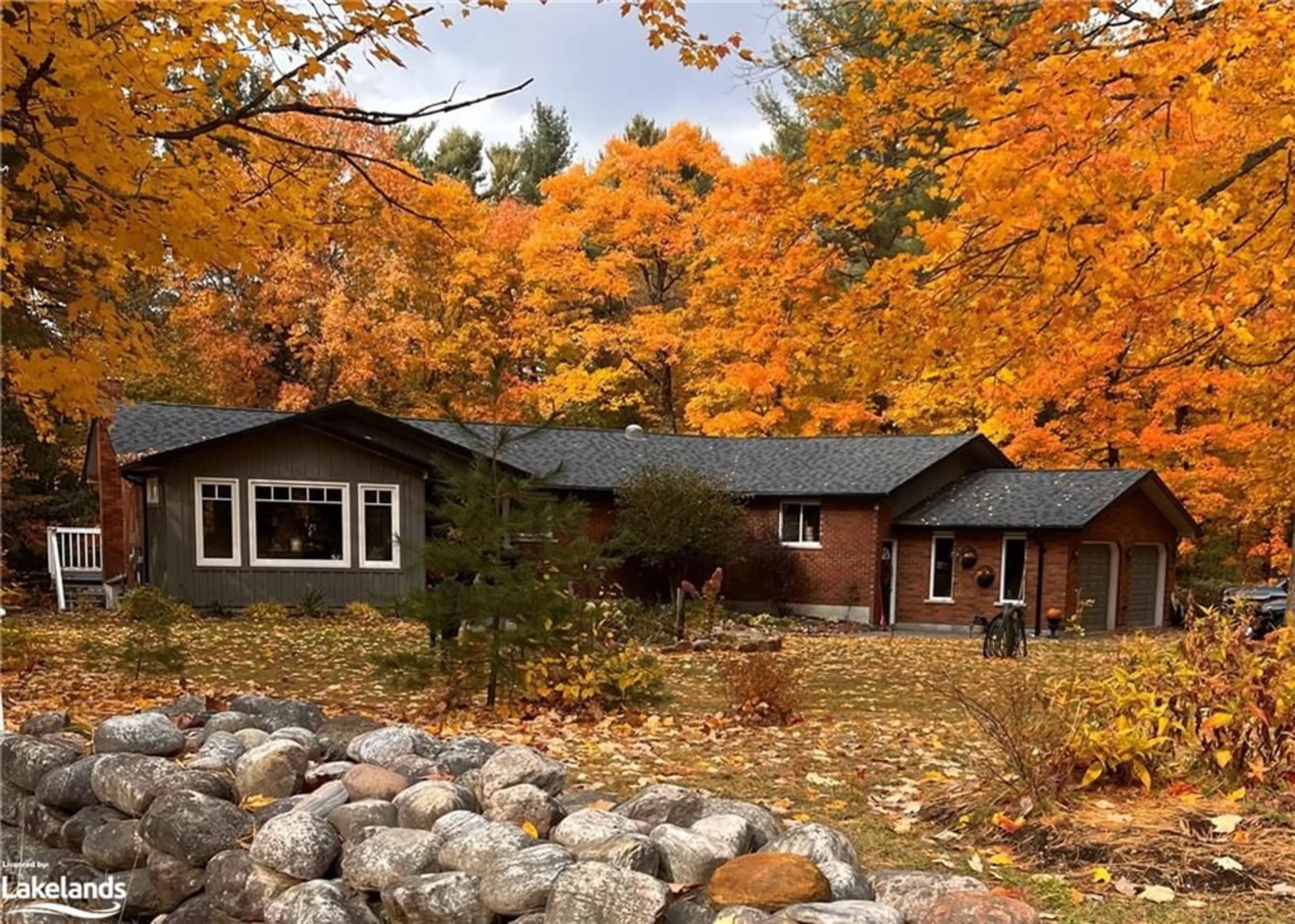 Frontside or backside of a home, cottage for 28 Tall Pine Rd, Port Sydney Ontario P0B 1L0