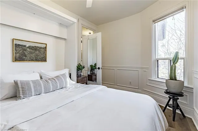 Additional property image - 185 1/2 Emerald St