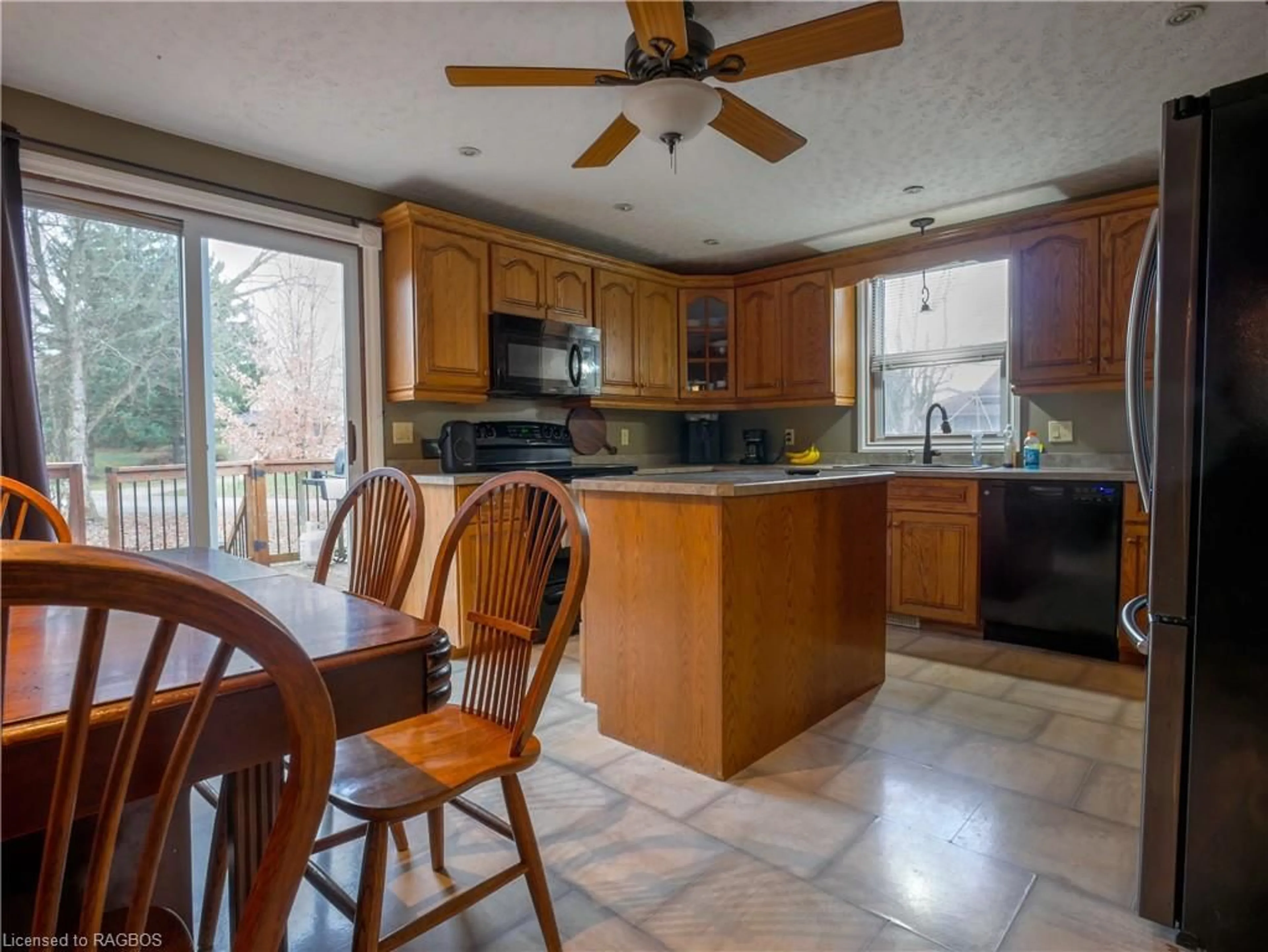 Open concept kitchen for 56 Mcgivern St, Walkerton Ontario N0G 2V0